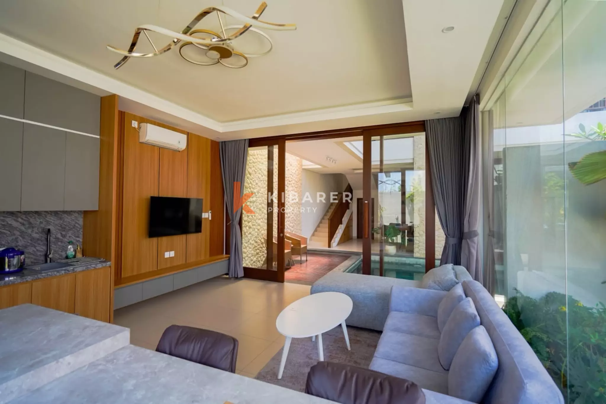 Vila Tiga Kamar Tidur Berperabotan Lengkap dengan Ruang Tertutup di Cemagi
