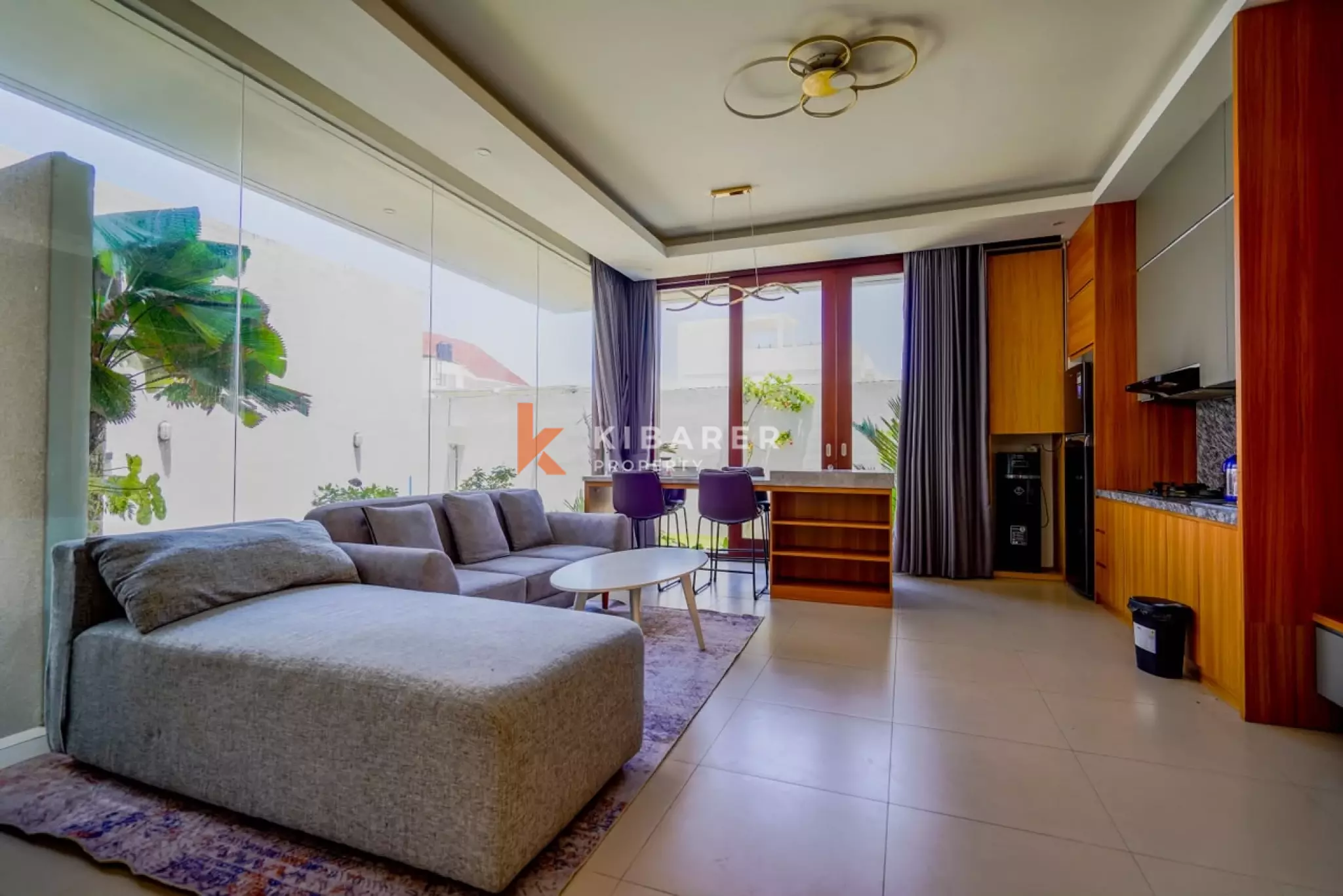 Vila Tiga Kamar Tidur Berperabotan Lengkap dengan Ruang Tertutup di Cemagi
