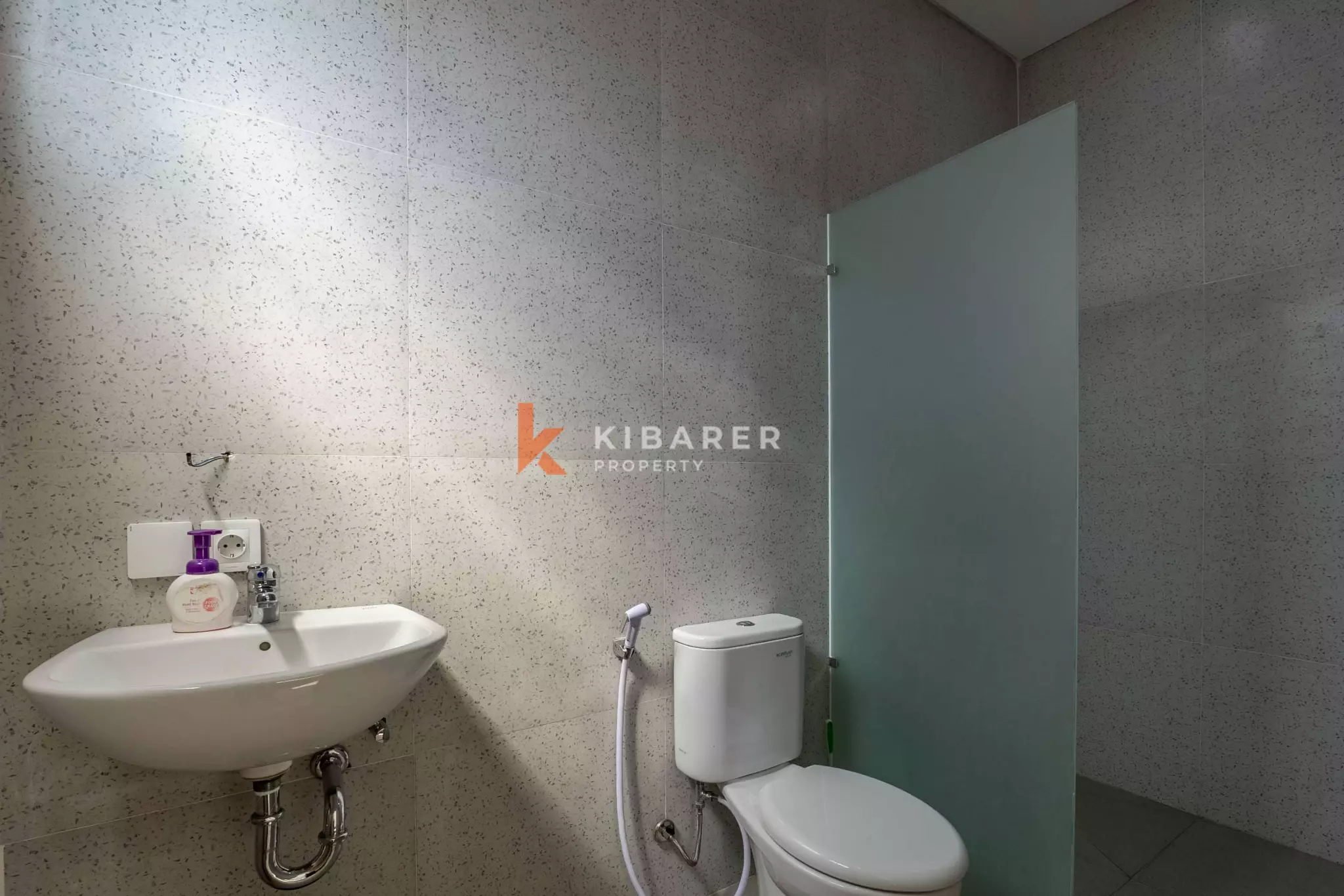 Strategic Three Bedroom Villa Living Near Sanur