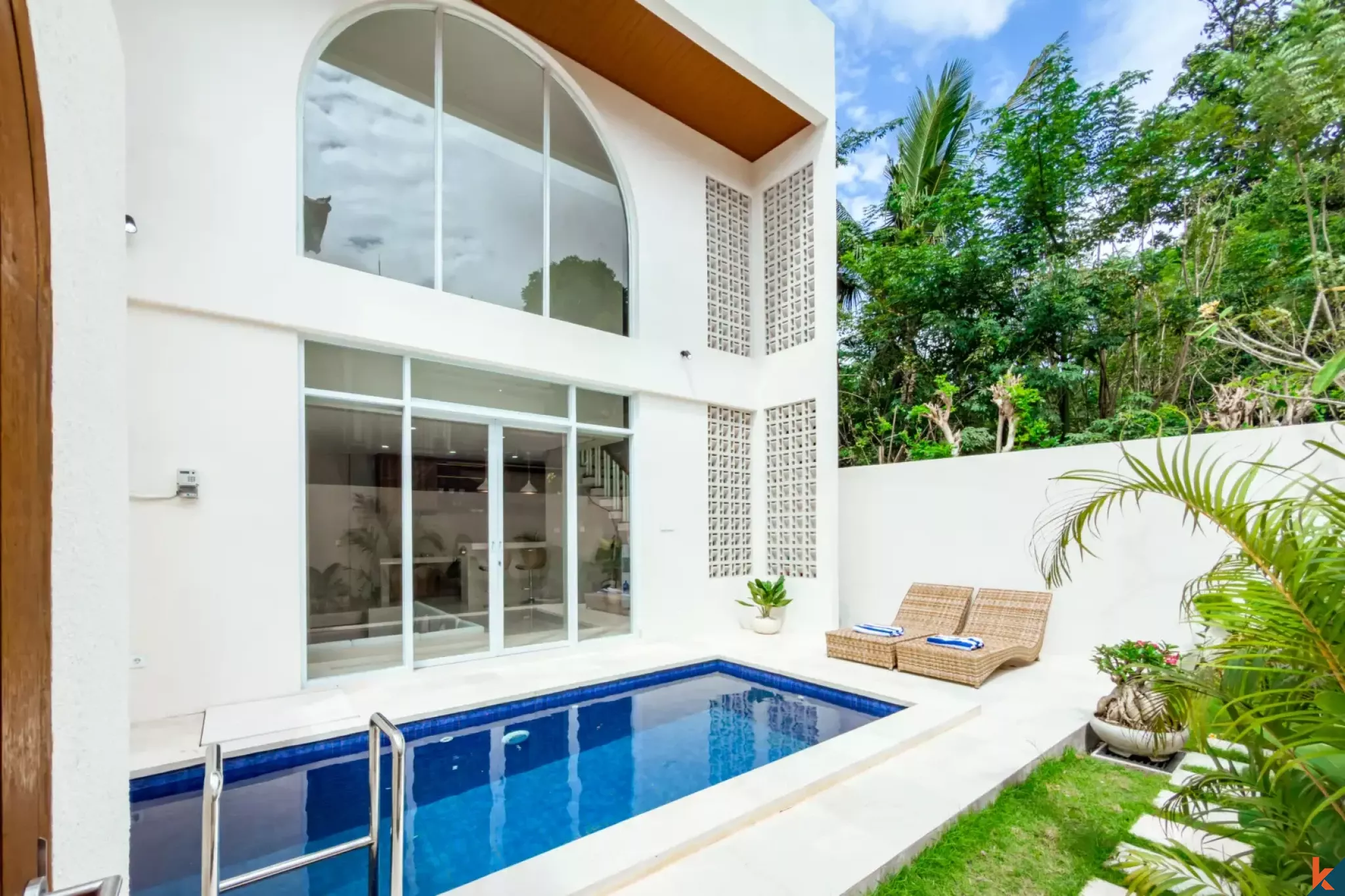 Villa satu kamar tidur baru dan langka dengan hak sewa jangka panjang di kawasan Bukit Pecatu yang modis