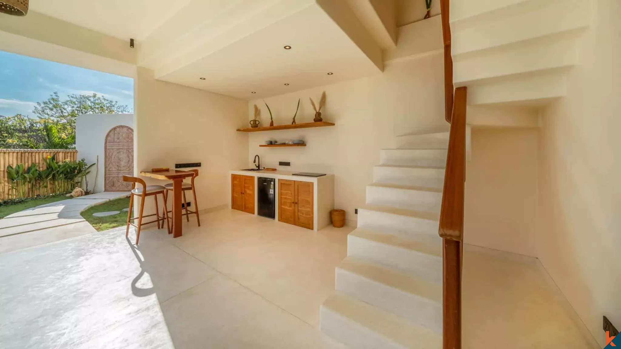 Modern Mediterranean One-Bedroom Villa with Ocean Views in Nusa Lembongan