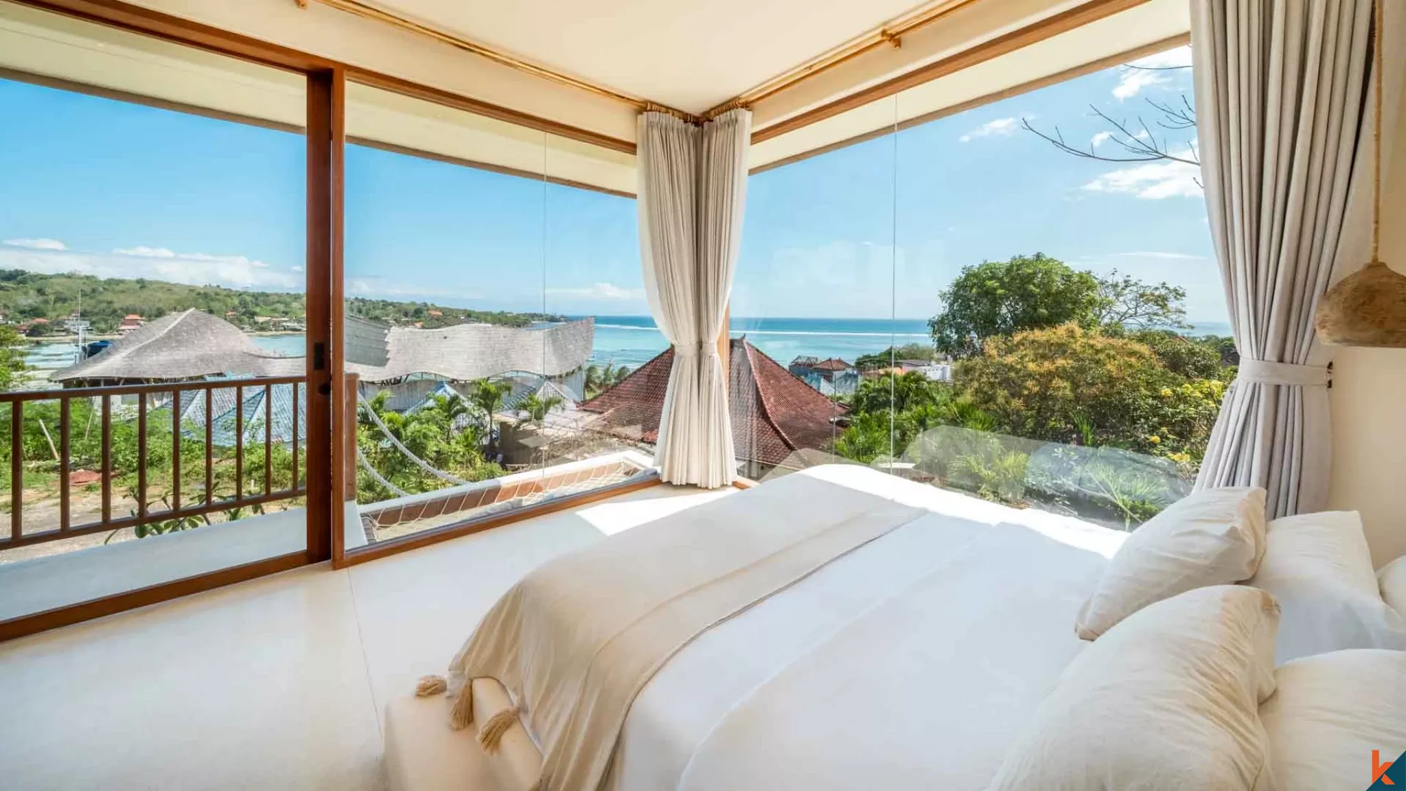 Modern Mediterranean One-Bedroom Villa with Ocean Views in Nusa Lembongan