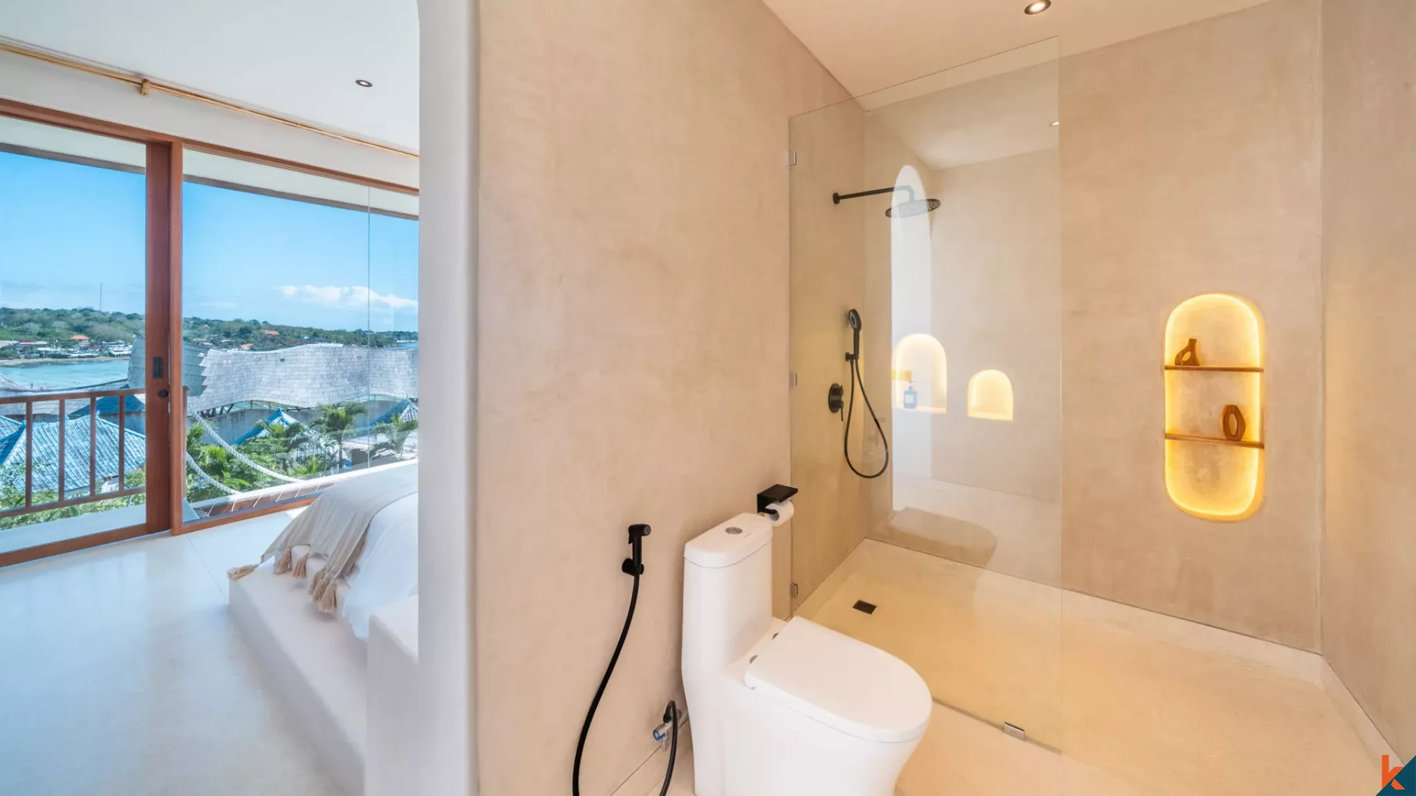 Modern Mediterranean One-Bedroom Villa with Ocean Views in Nusa Lembongan