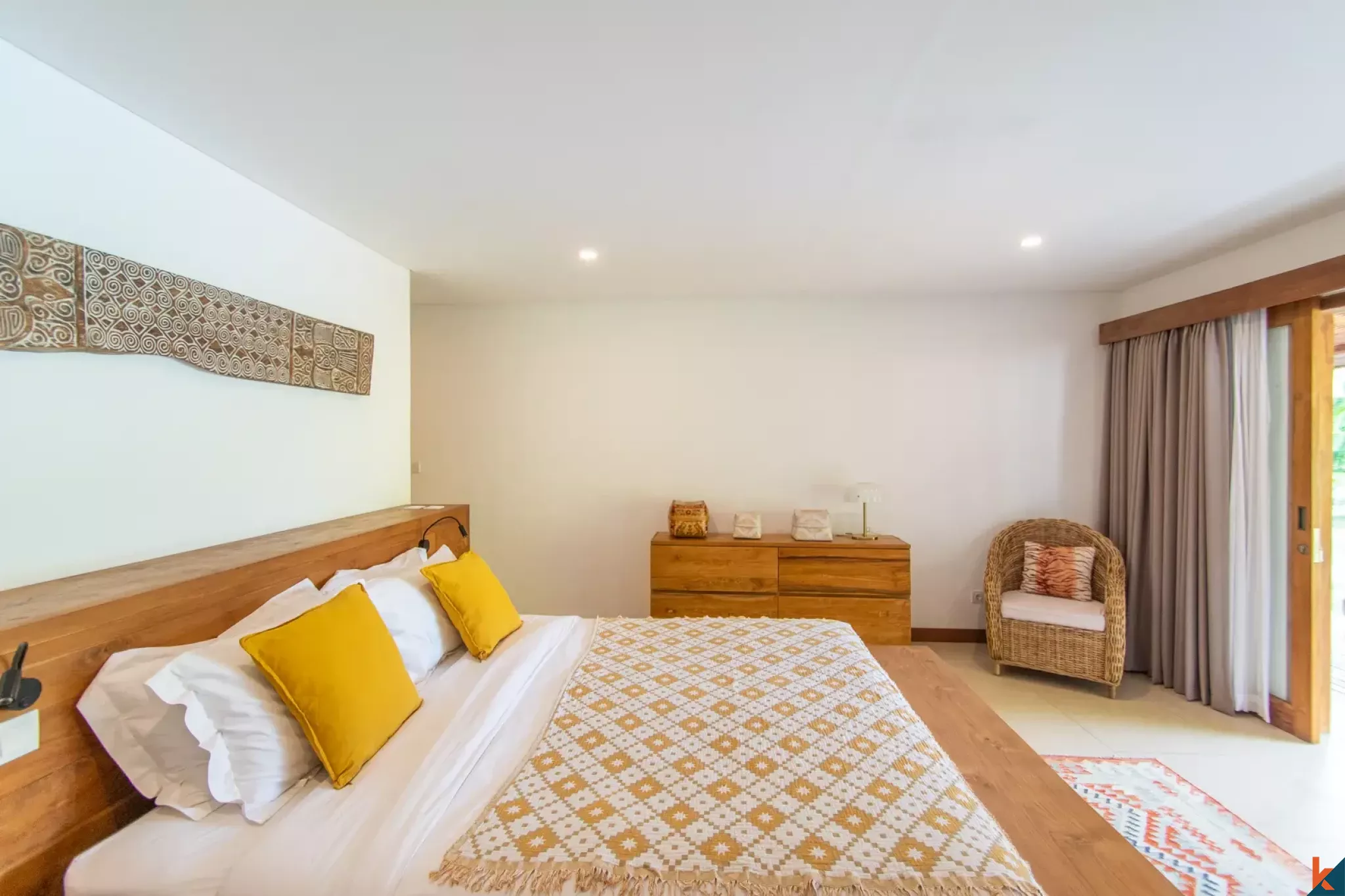 Fantastic three bedroom modern joglo style for lease in Kedungu