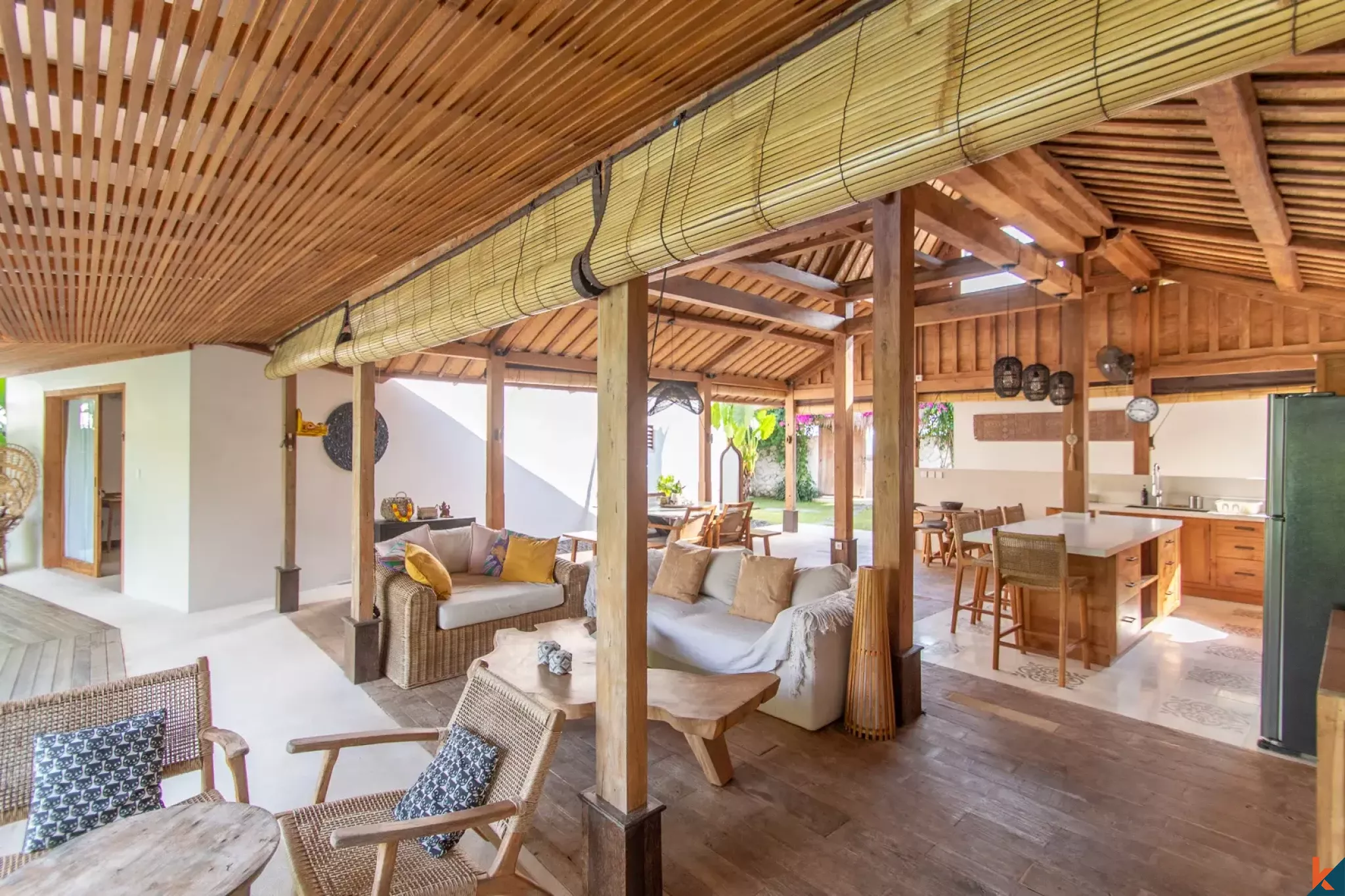 Fantastic three bedroom modern joglo style for lease in Kedungu