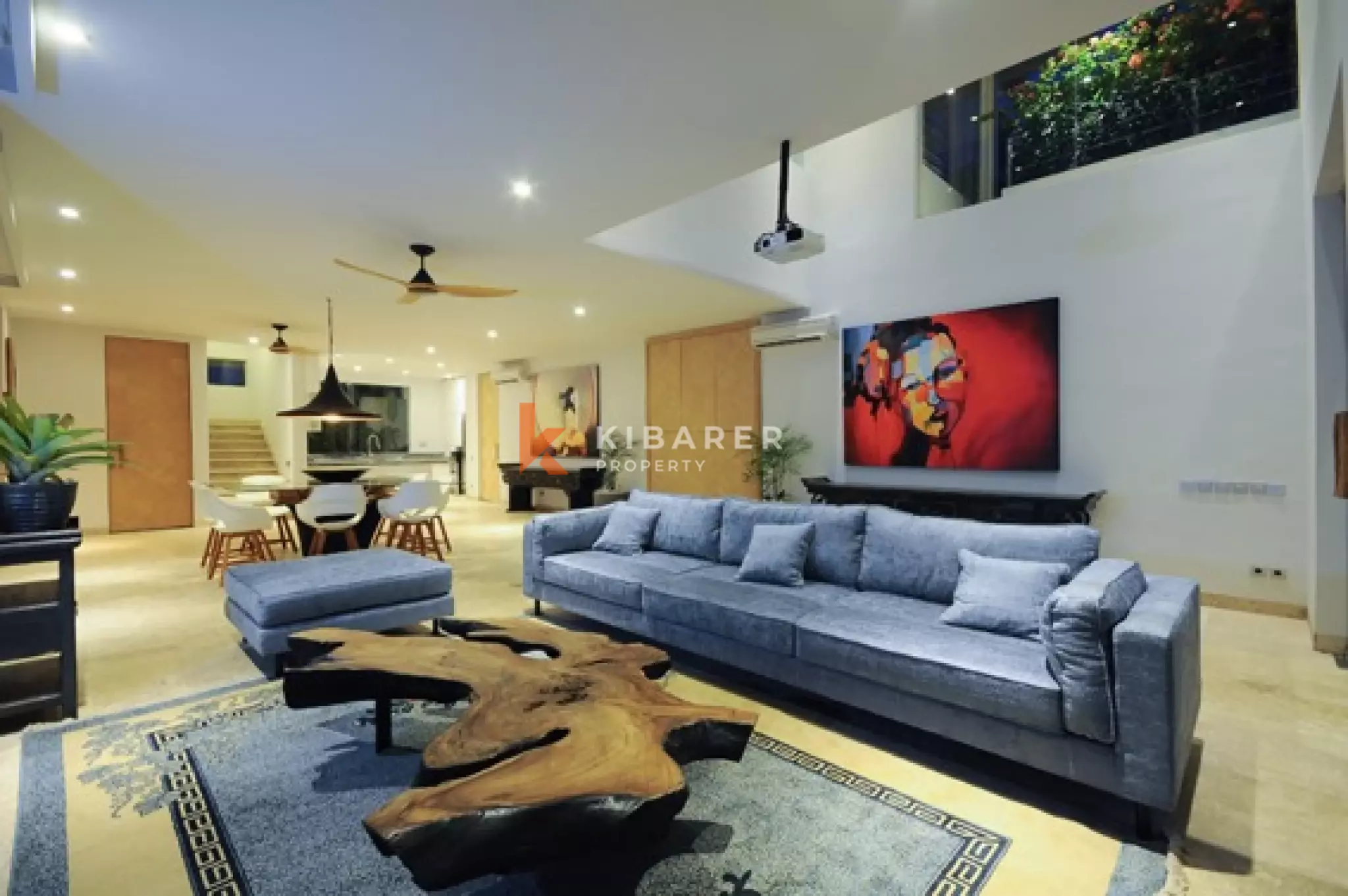 Modern Five-Bedroom Villa with Expansive Rooftop in Canggu