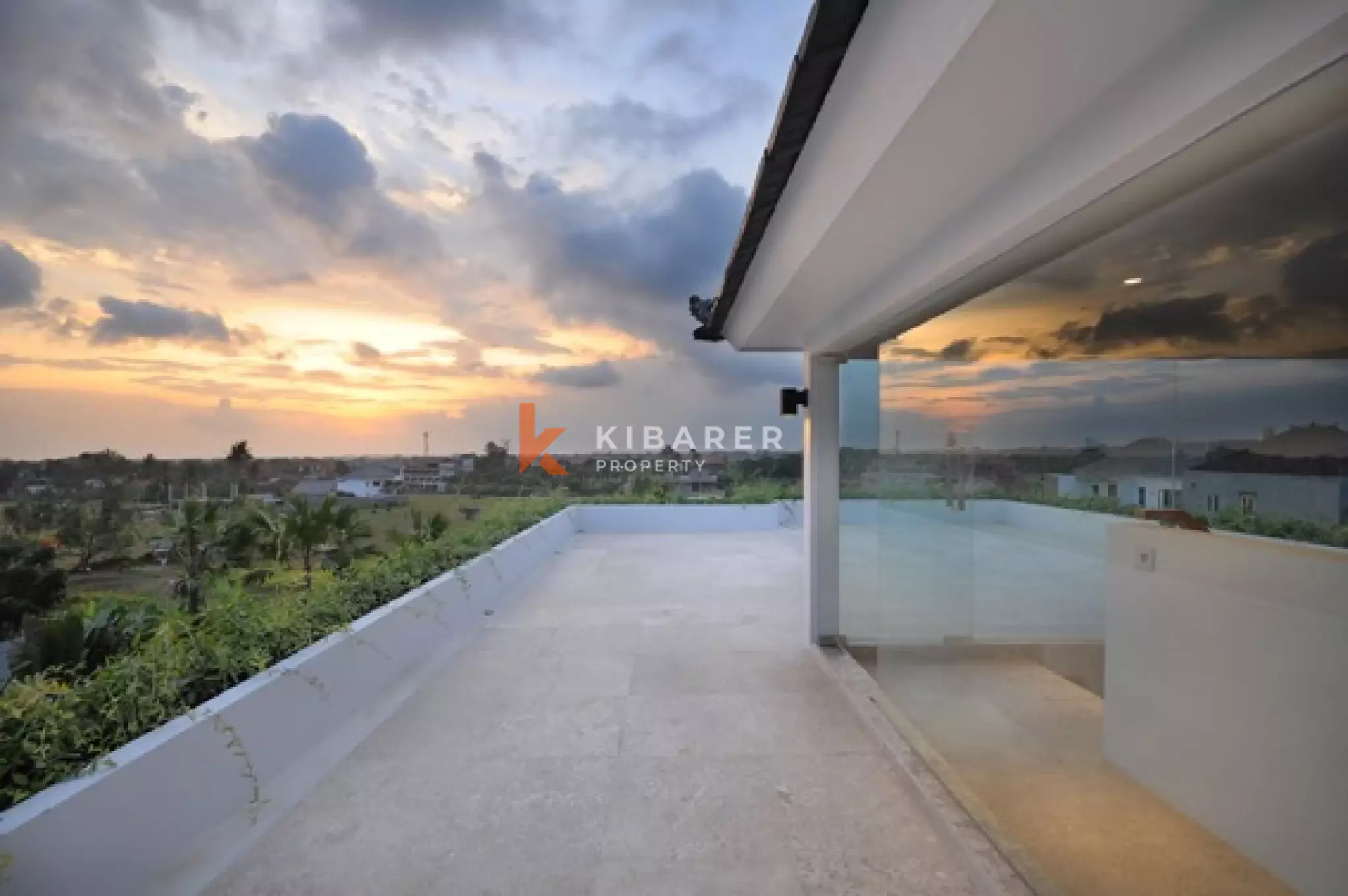 Modern Five-Bedroom Villa with Expansive Rooftop in Canggu