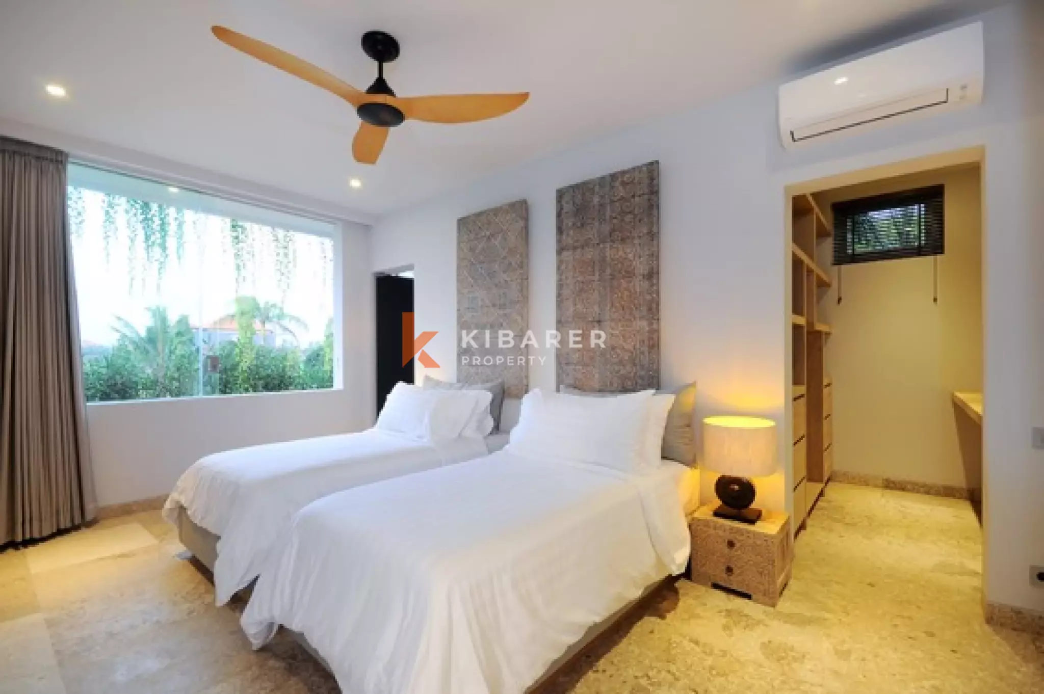 Modern Five-Bedroom Villa with Expansive Rooftop in Canggu
