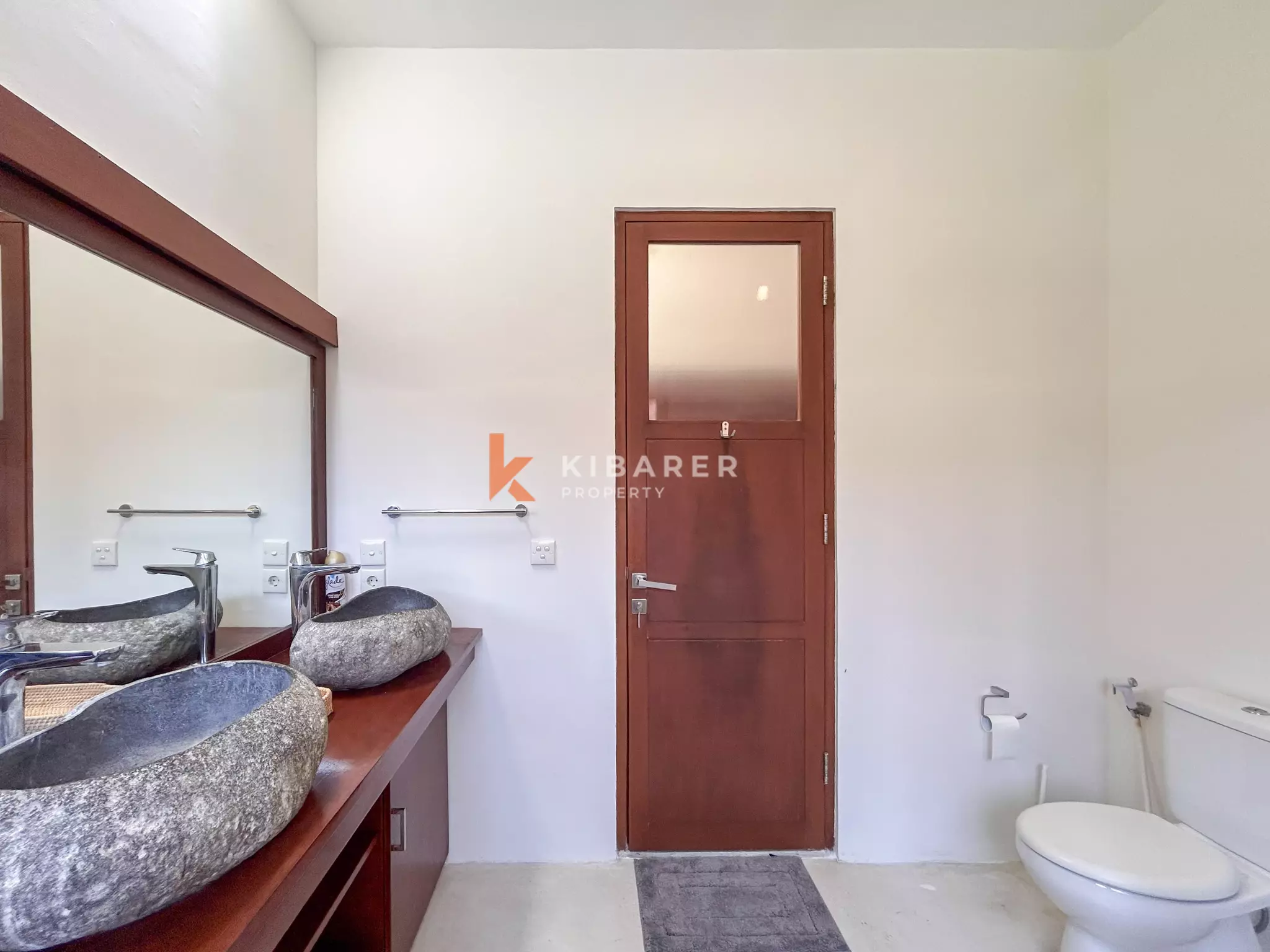 Contemporary Three-Bedroom Residential Villa in Seminyak
