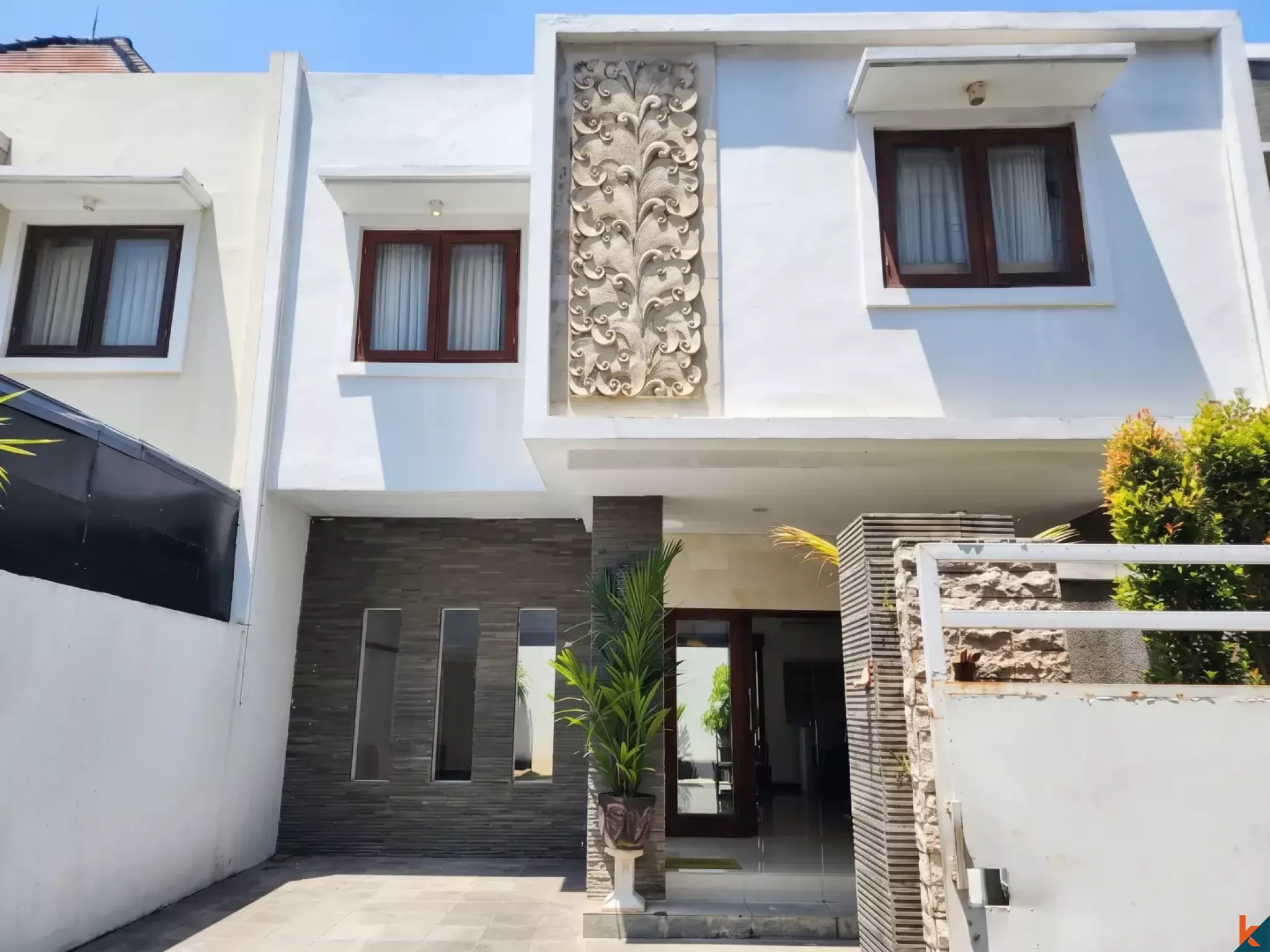 Freehold three bedroom townhouse style property for sale in Sanur