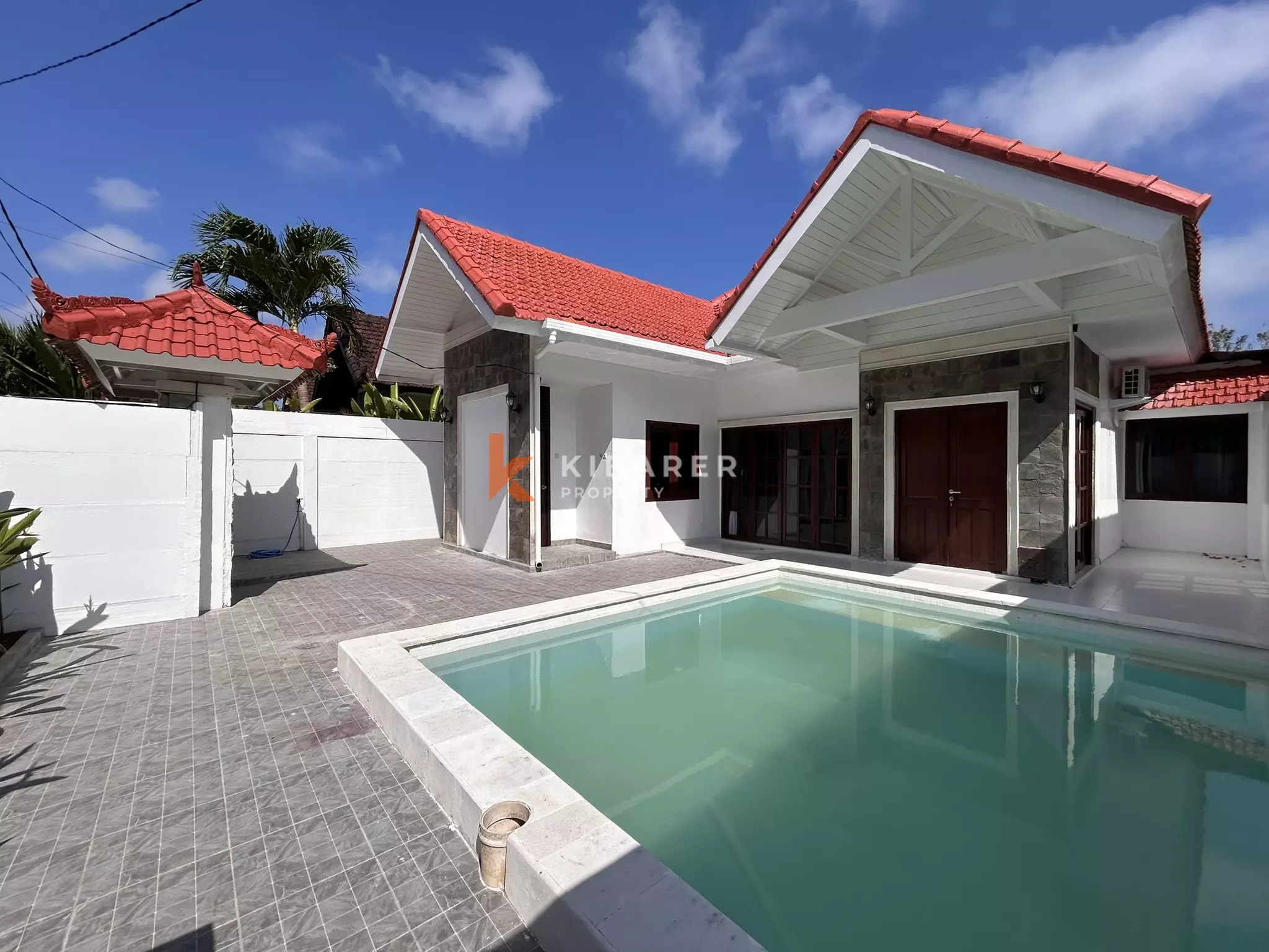 Villa de deux chambres avec grand espace extérieur dans un quartier résidentiel d'Ungasan