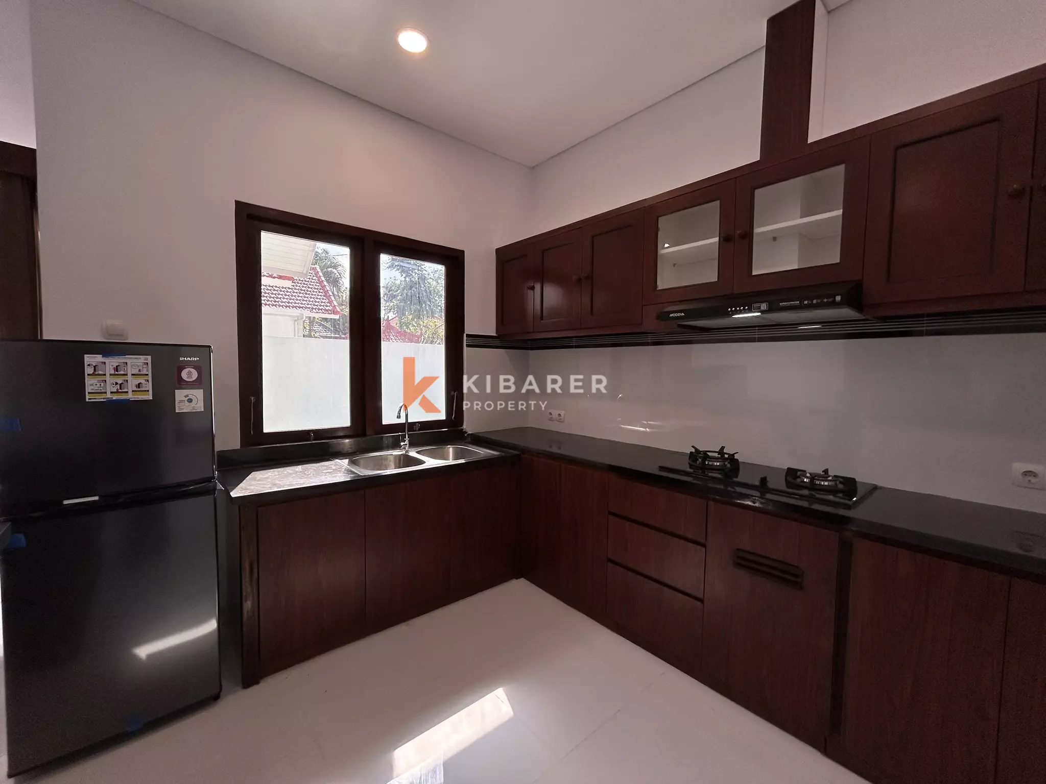 Villa de deux chambres avec grand espace extérieur dans un quartier résidentiel d'Ungasan