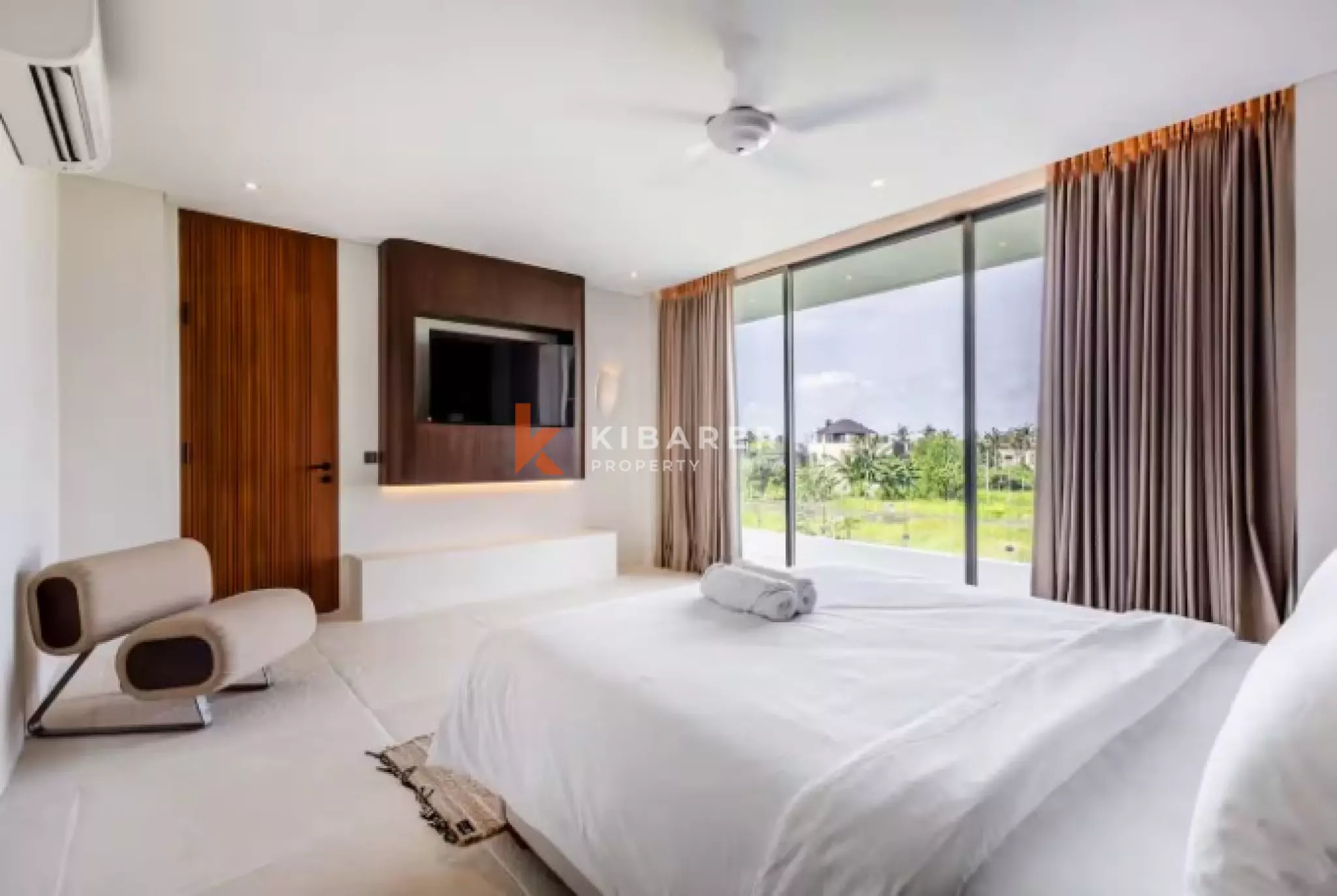 Three Bedroom Mediterranean Elegance and Tropical Island Living in Seaside Seseh with Beach View and Rooftop Pool