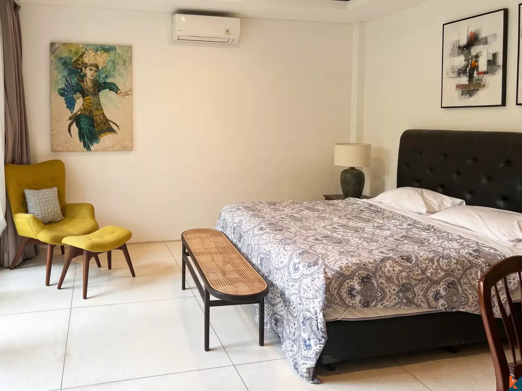 Properti hak milik tiga kamar tidur yang langka dijual di pusat Umalas - Bumbak