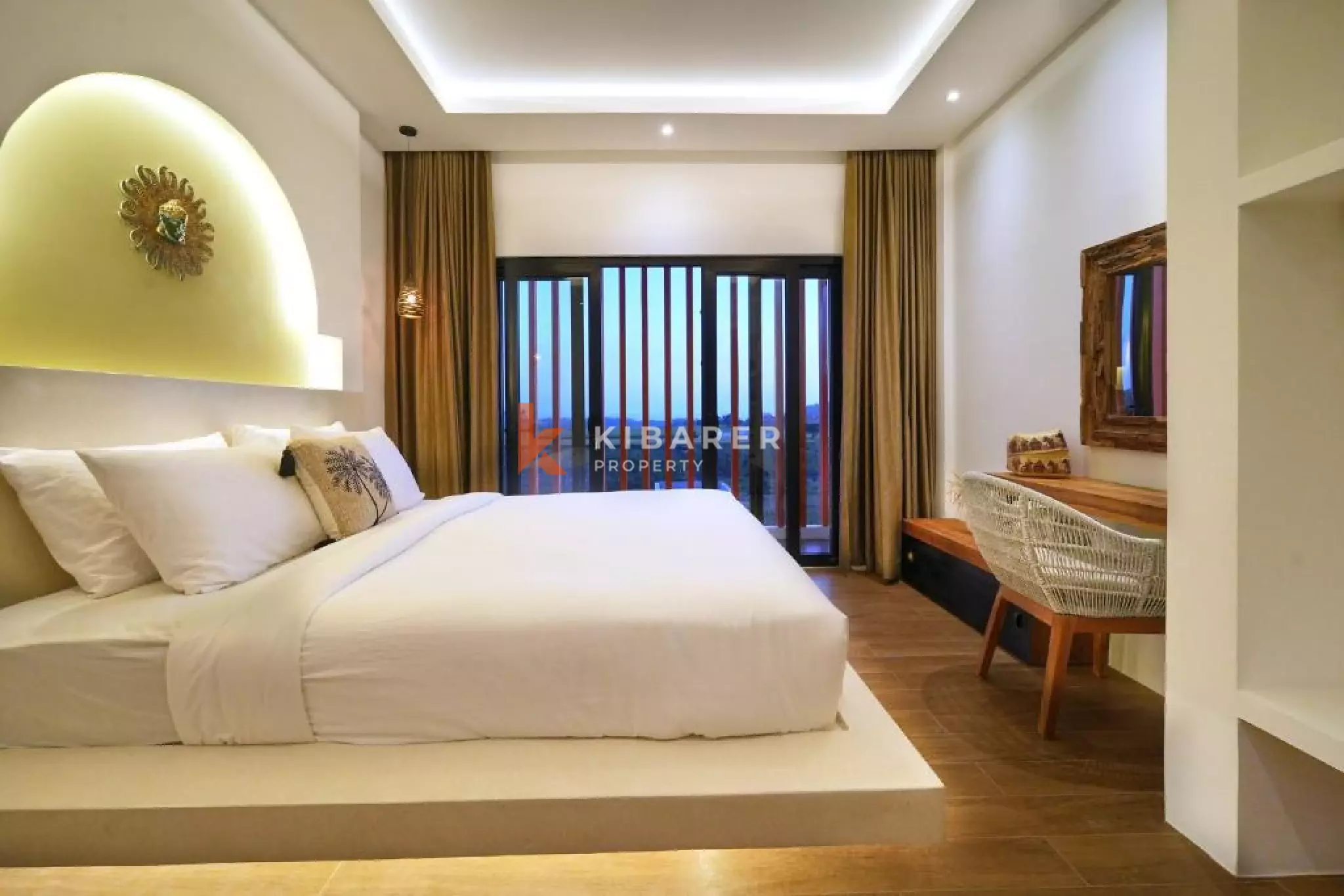 Four Bedroom Living Close to The Kelanting Beach Tabanan