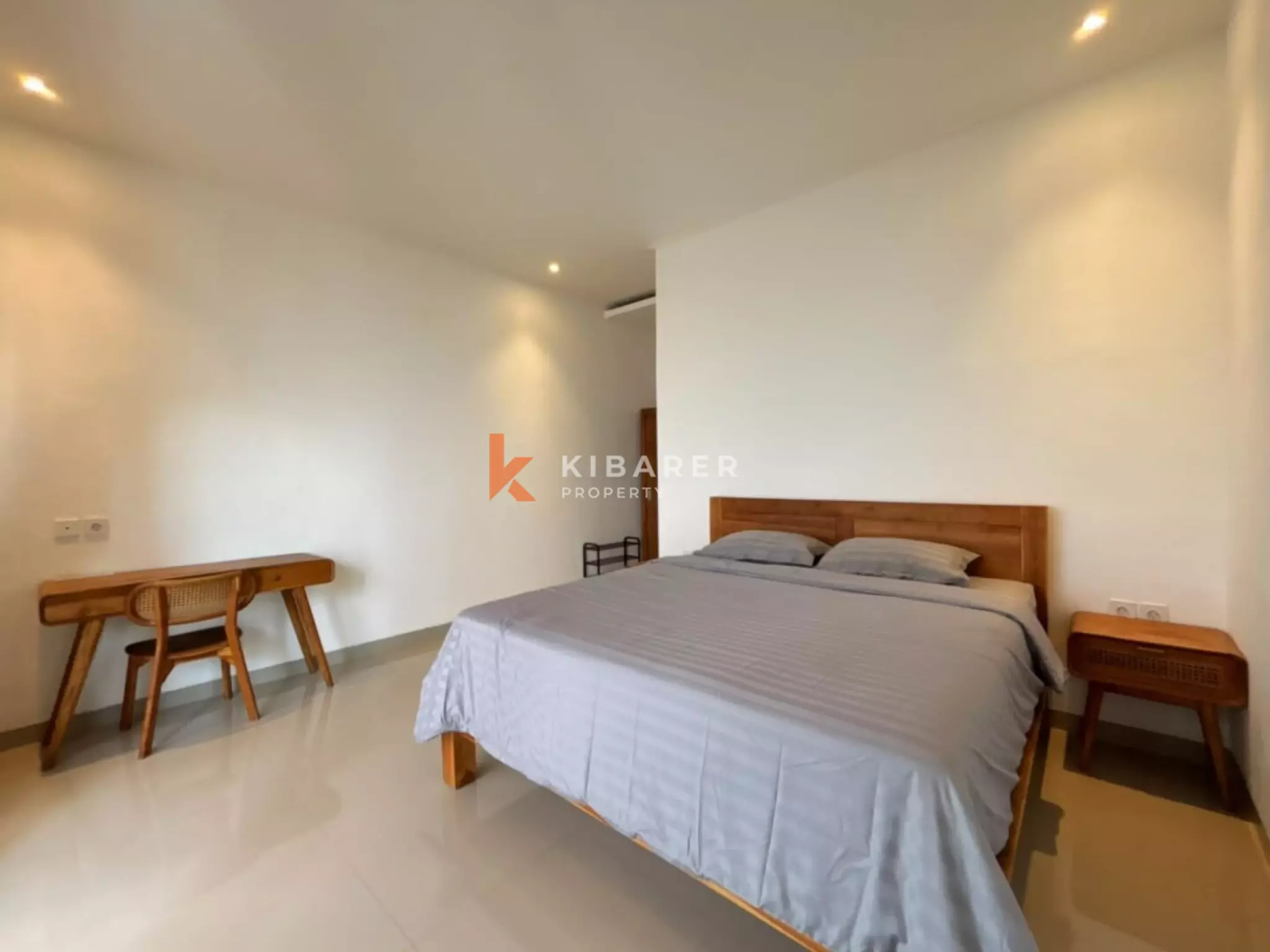 Hunian Tropis Berkonsep Terbuka – Vila Tiga Kamar Tidur di Padonan