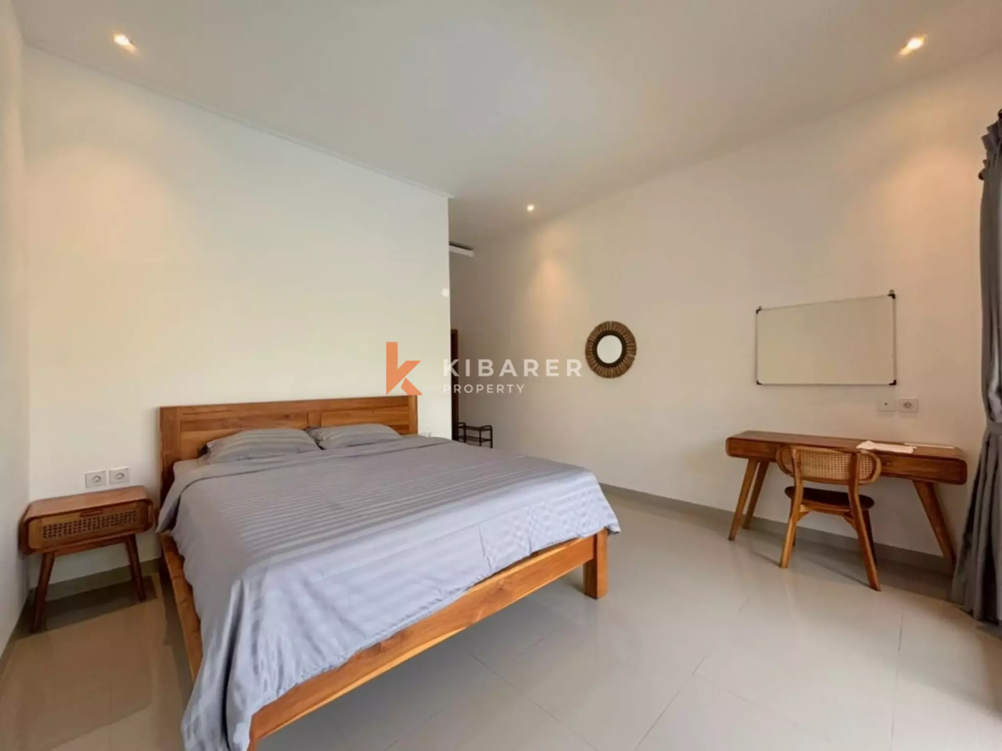 Hunian Tropis Berkonsep Terbuka – Vila Tiga Kamar Tidur di Padonan