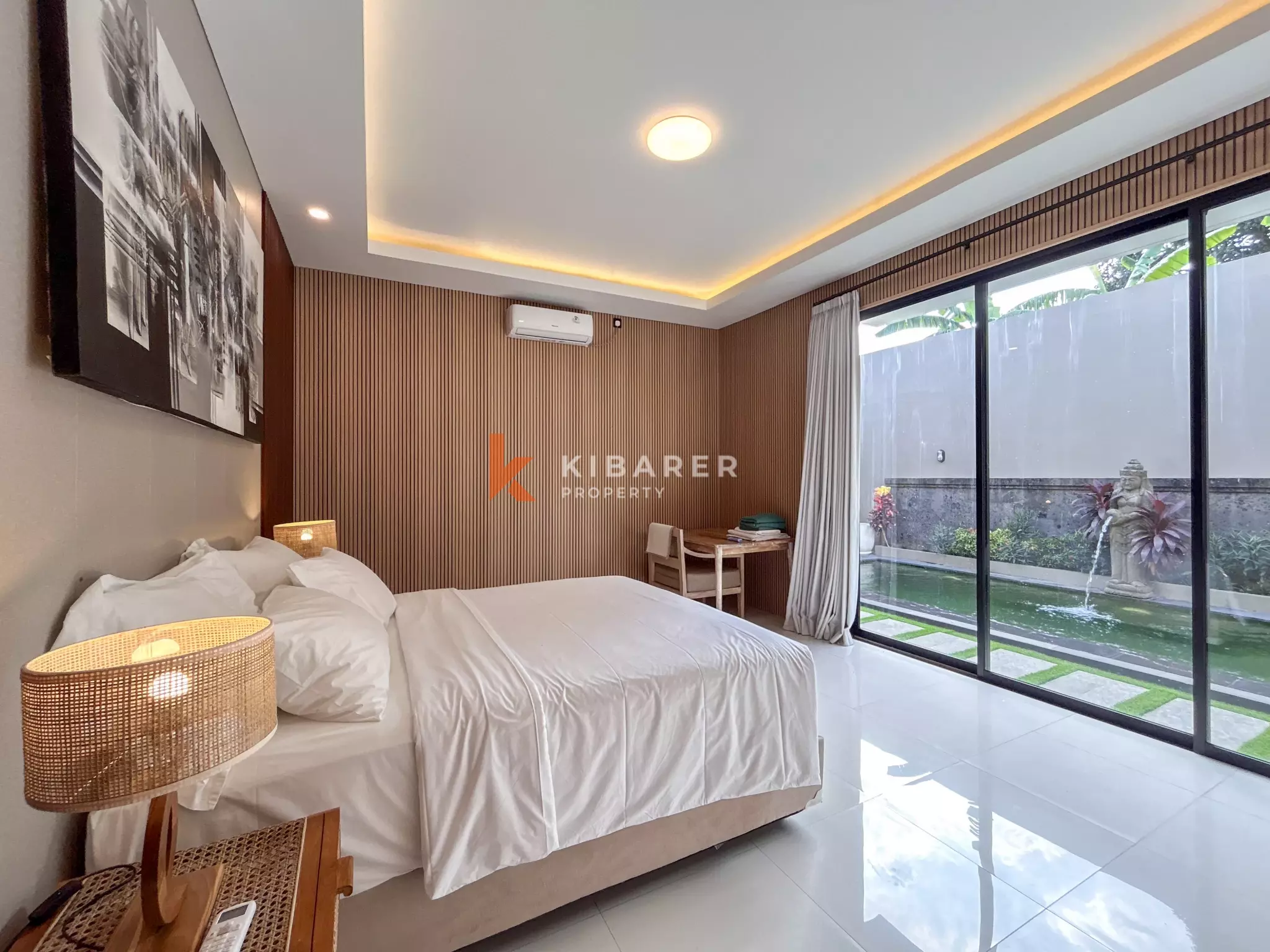Villa Kolam Renang Modern Dua Kamar Tidur yang Menawan di Padonan