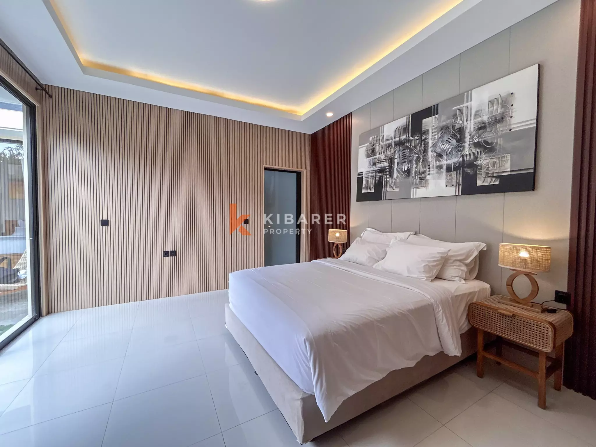Villa Kolam Renang Modern Dua Kamar Tidur yang Menawan di Padonan