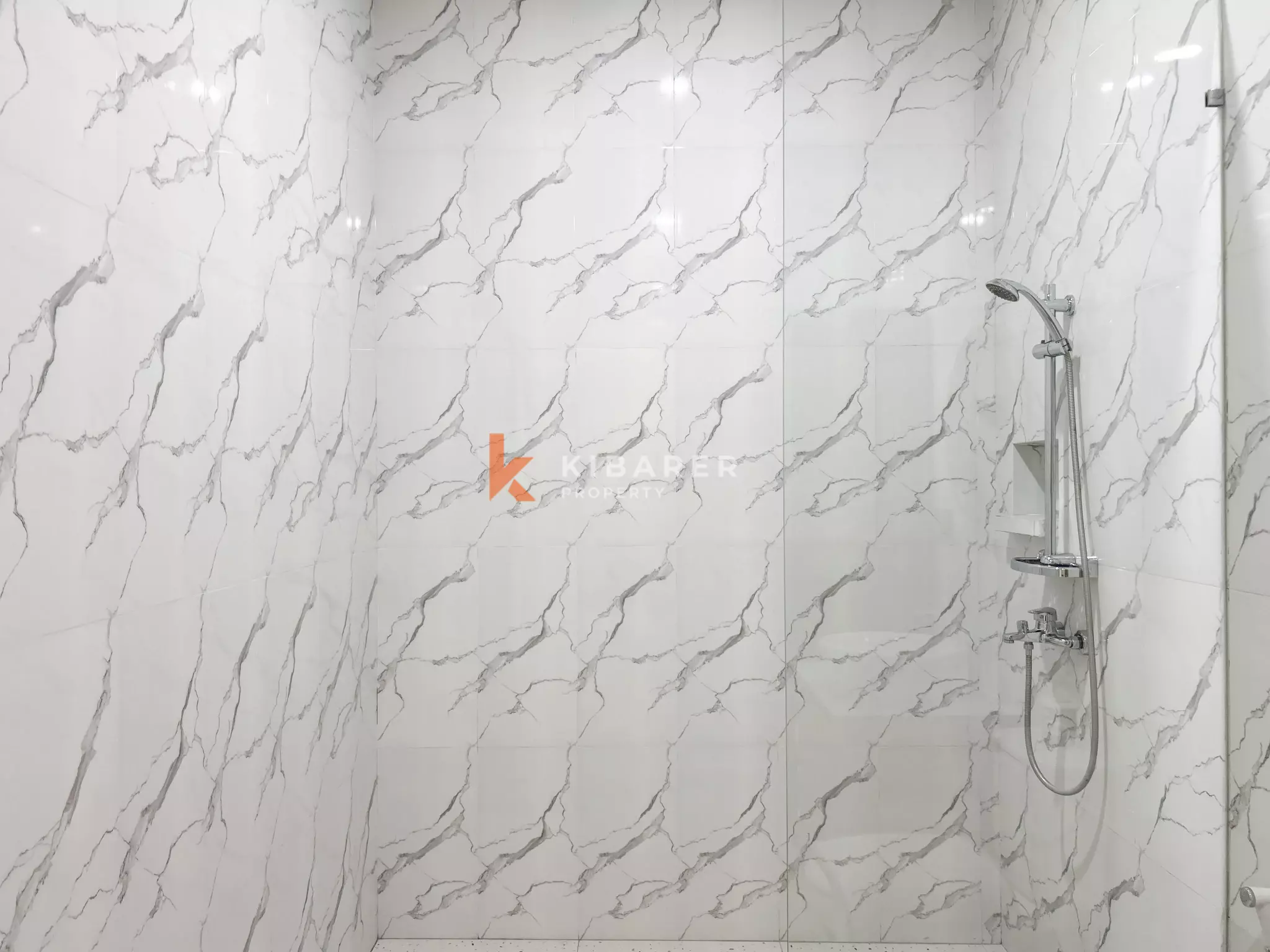Villa Kolam Renang Modern Dua Kamar Tidur yang Menawan di Padonan
