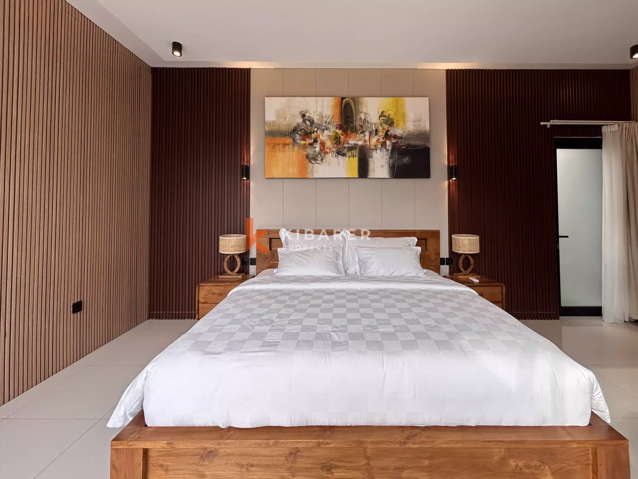 Villa Kolam Renang Modern Dua Kamar Tidur yang Menawan di Padonan
