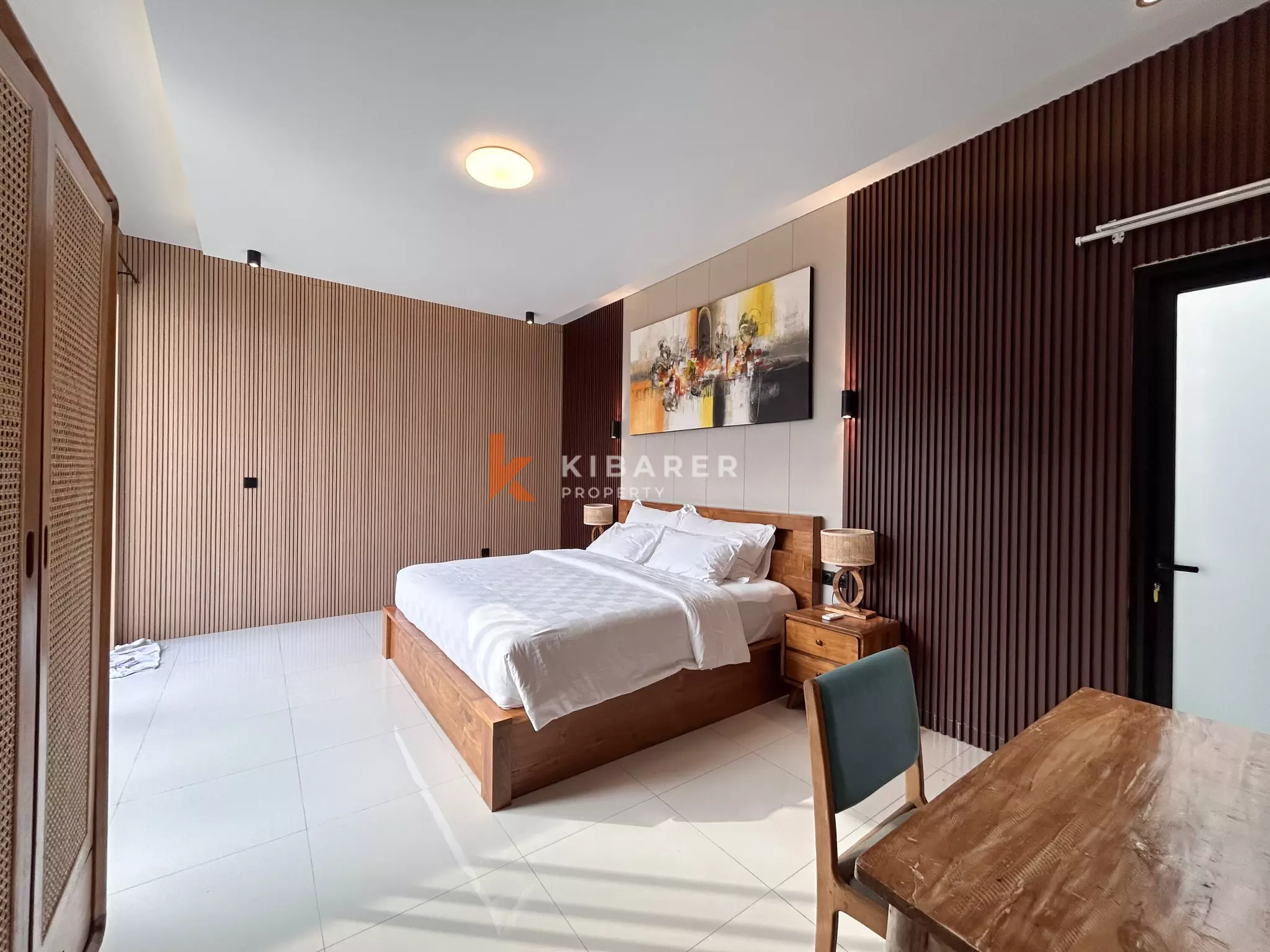 Villa Kolam Renang Modern Dua Kamar Tidur yang Menawan di Padonan