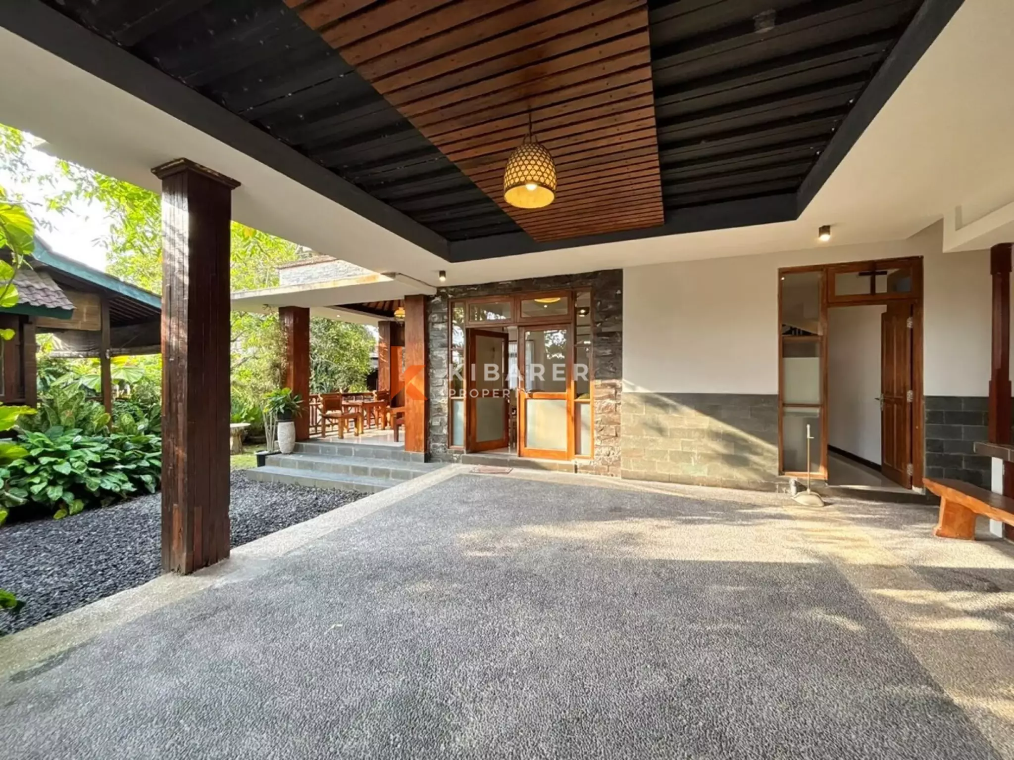 The Island House – Three Bedroom Garden Villa in Munggu