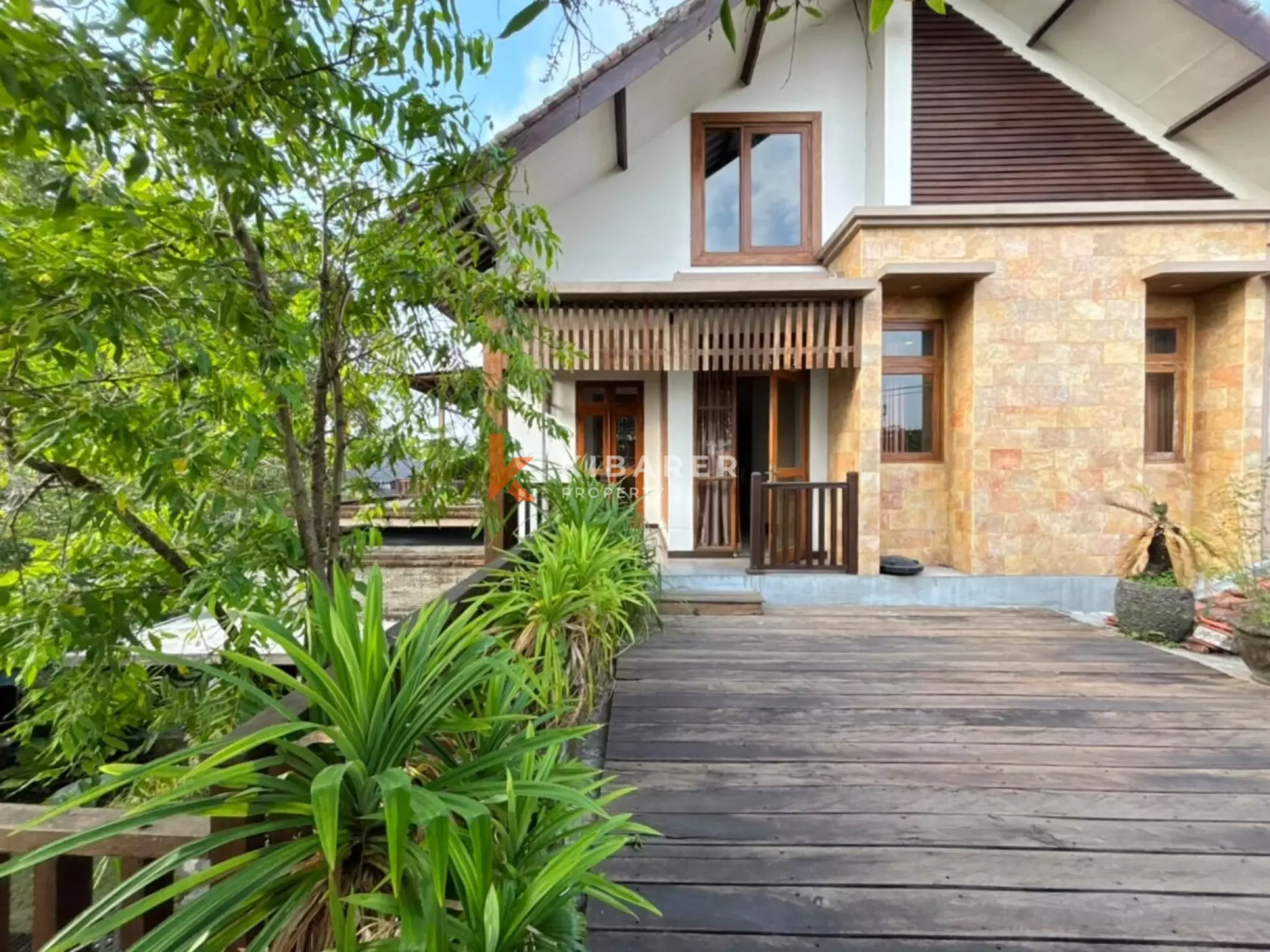 The Island House – Three Bedroom Garden Villa in Munggu