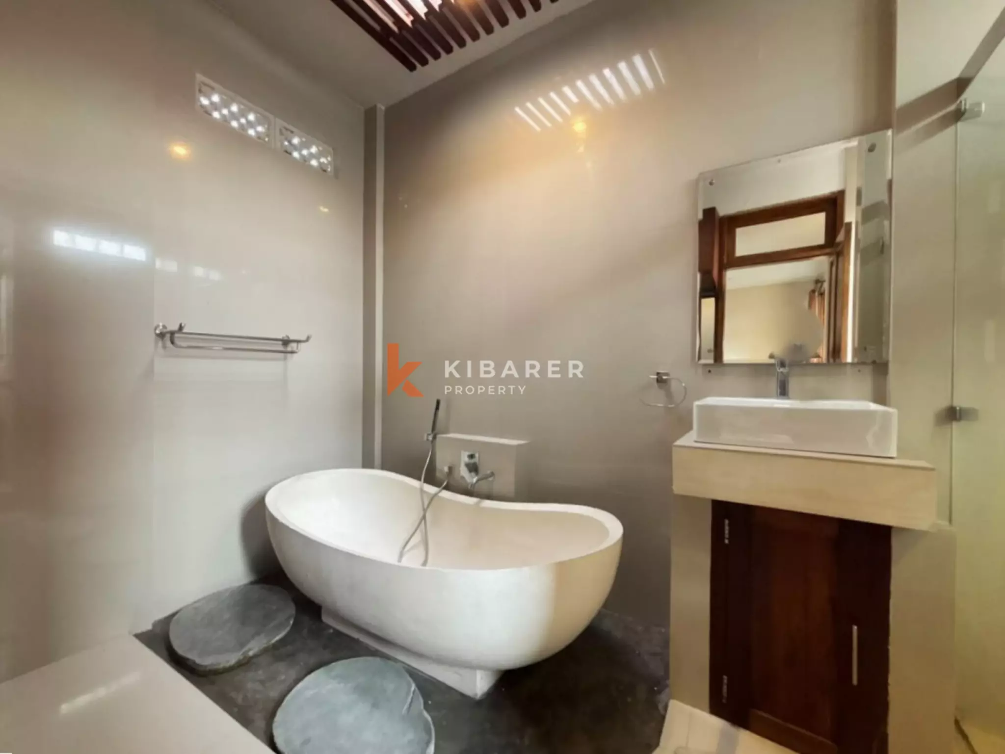 The Island House – Three Bedroom Garden Villa in Munggu