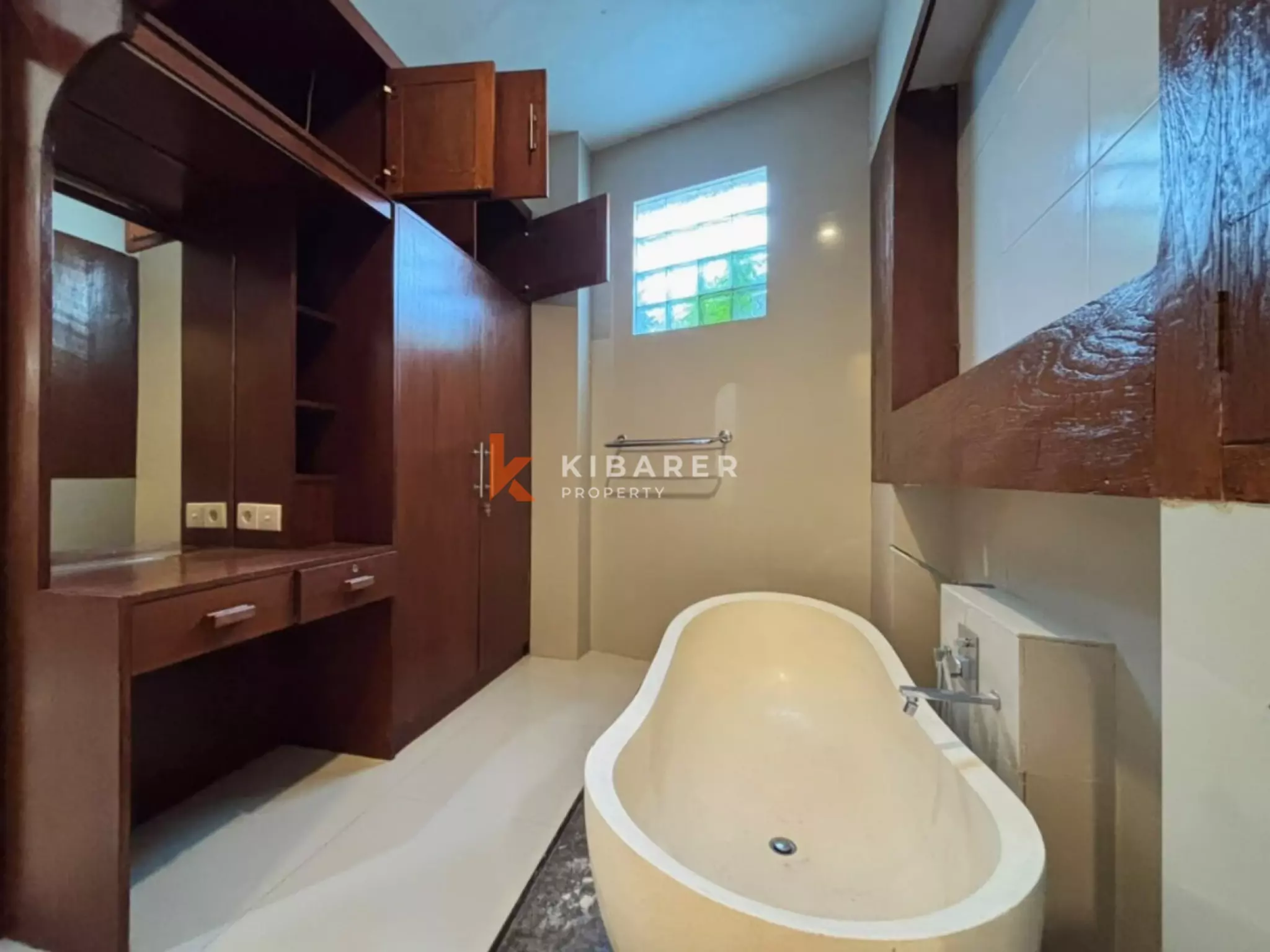 The Island House – Three Bedroom Garden Villa in Munggu