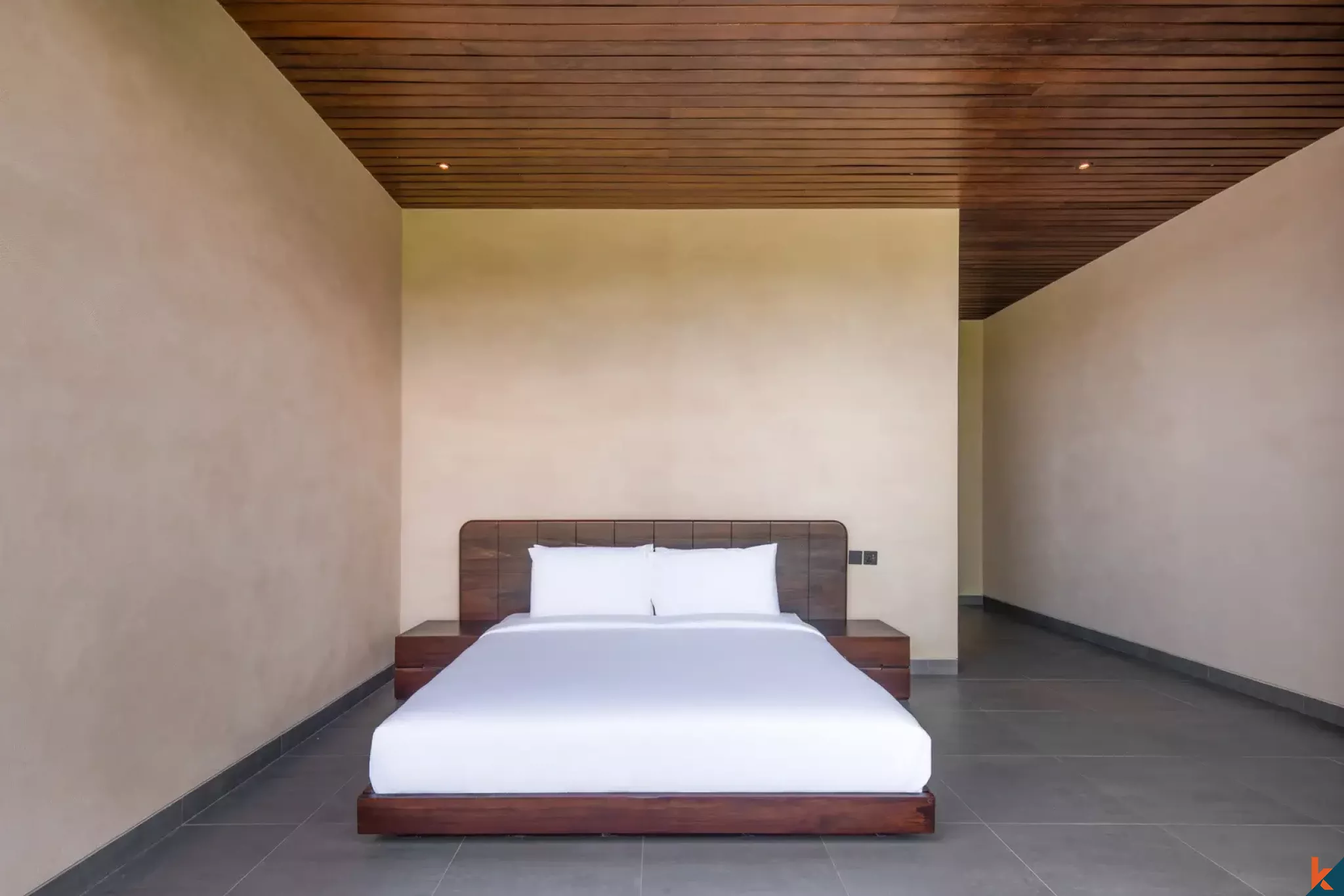 Properti baru dengan empat kamar tidur berstatus hak sewa menghadap hutan di Kaba Kaba