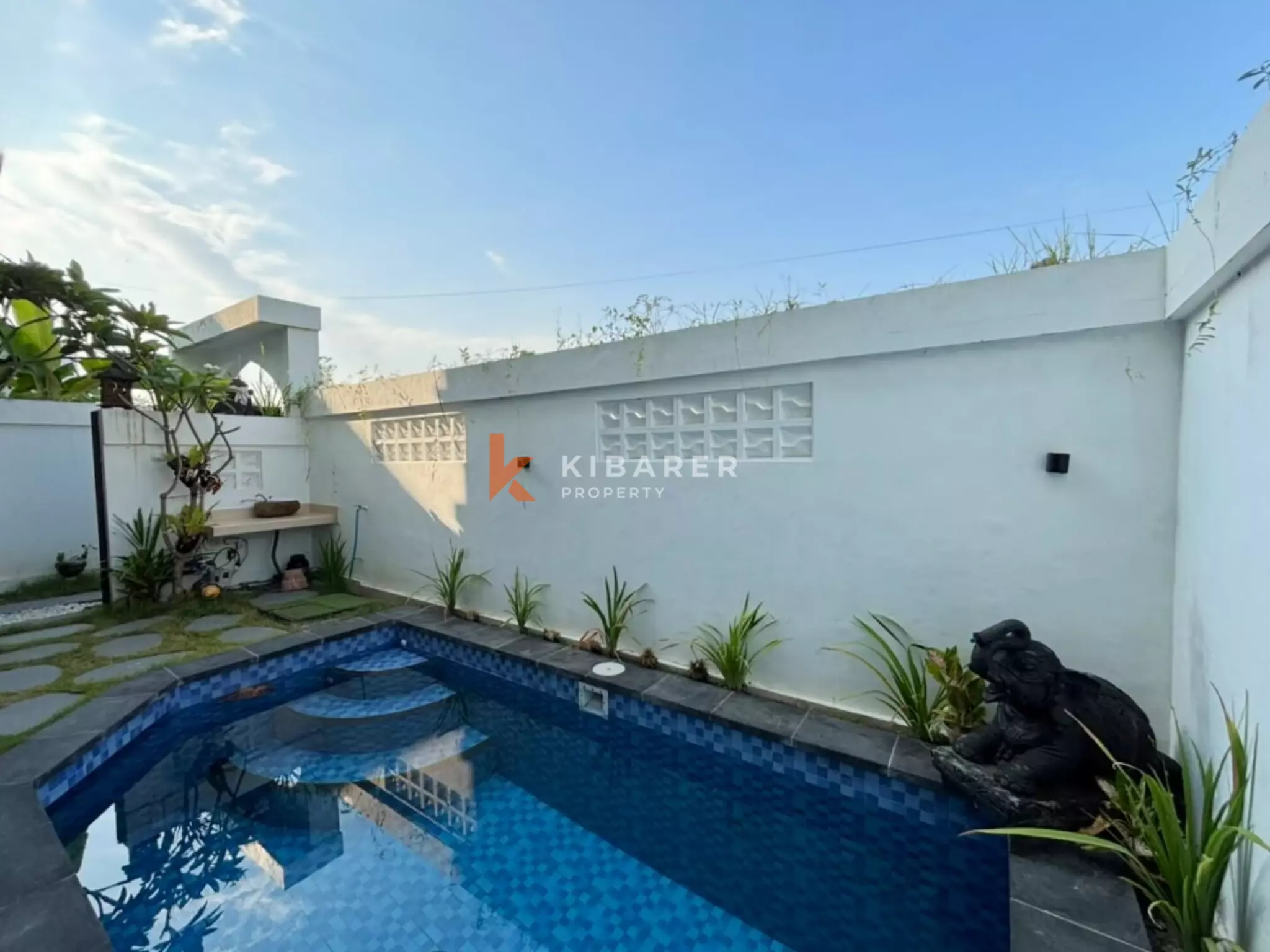 Vila Rooftop 2 Kamar Tidur Tanpa Perabotan dengan Ruang Keluarga Terbuka di Tumbak Bayuh