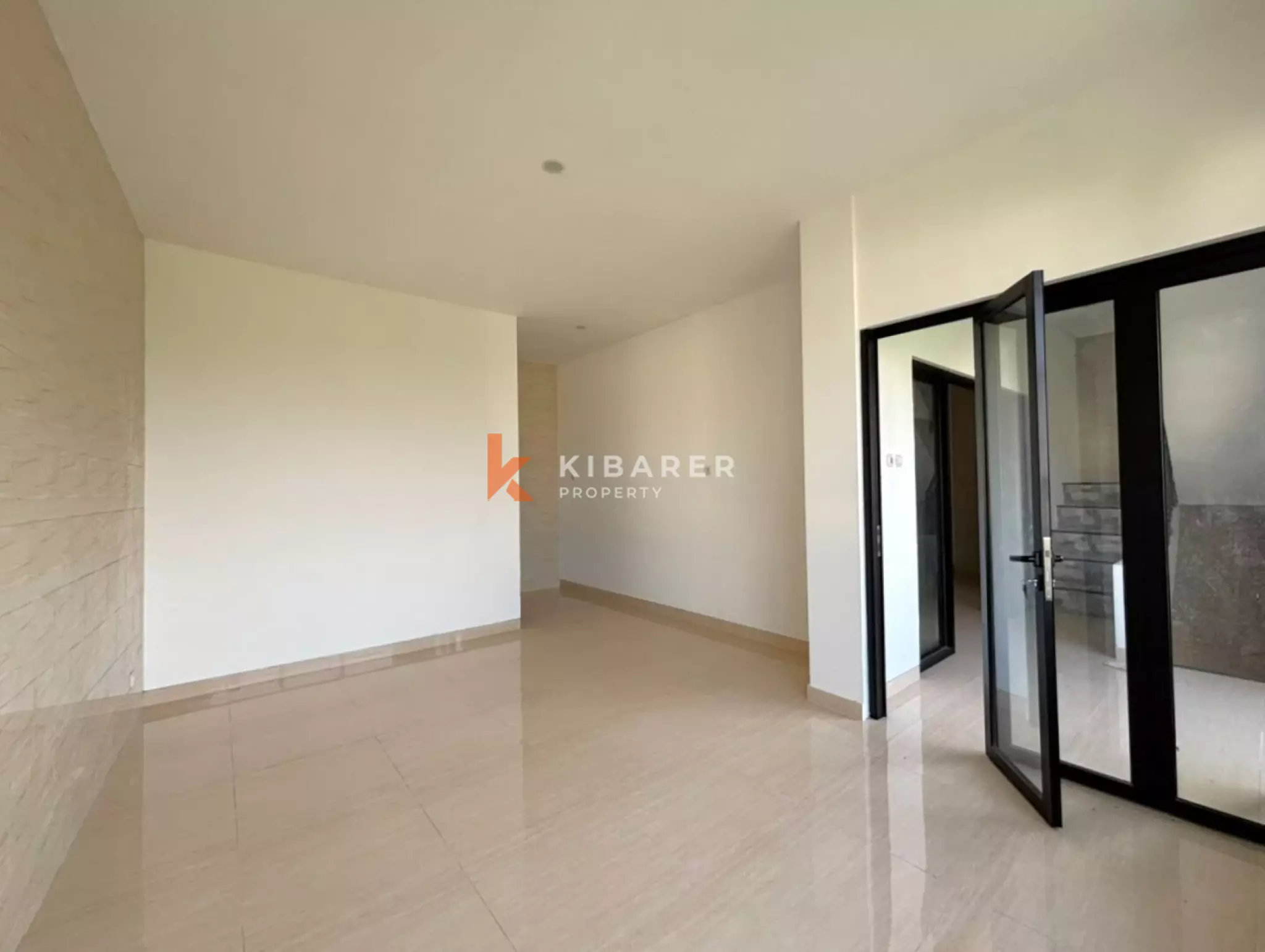 Vila Rooftop 2 Kamar Tidur Tanpa Perabotan dengan Ruang Keluarga Terbuka di Tumbak Bayuh