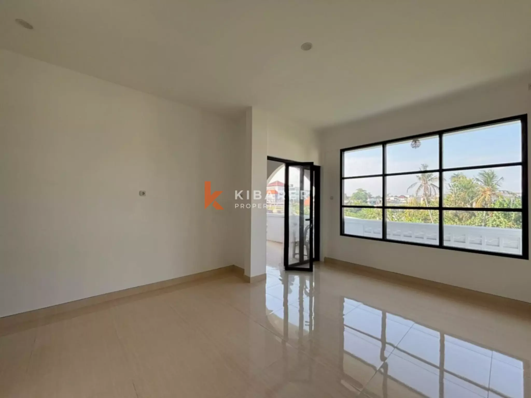 Vila Rooftop 2 Kamar Tidur Tanpa Perabotan dengan Ruang Keluarga Terbuka di Tumbak Bayuh