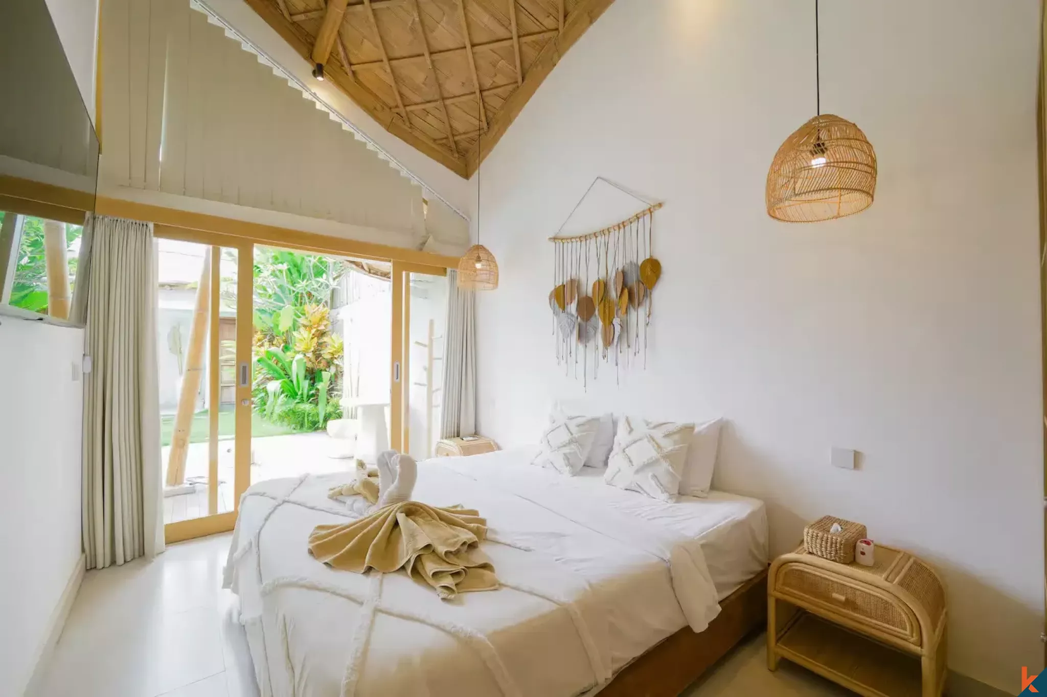 Tropical style three bedroom leasehold villa in Tibubeneng