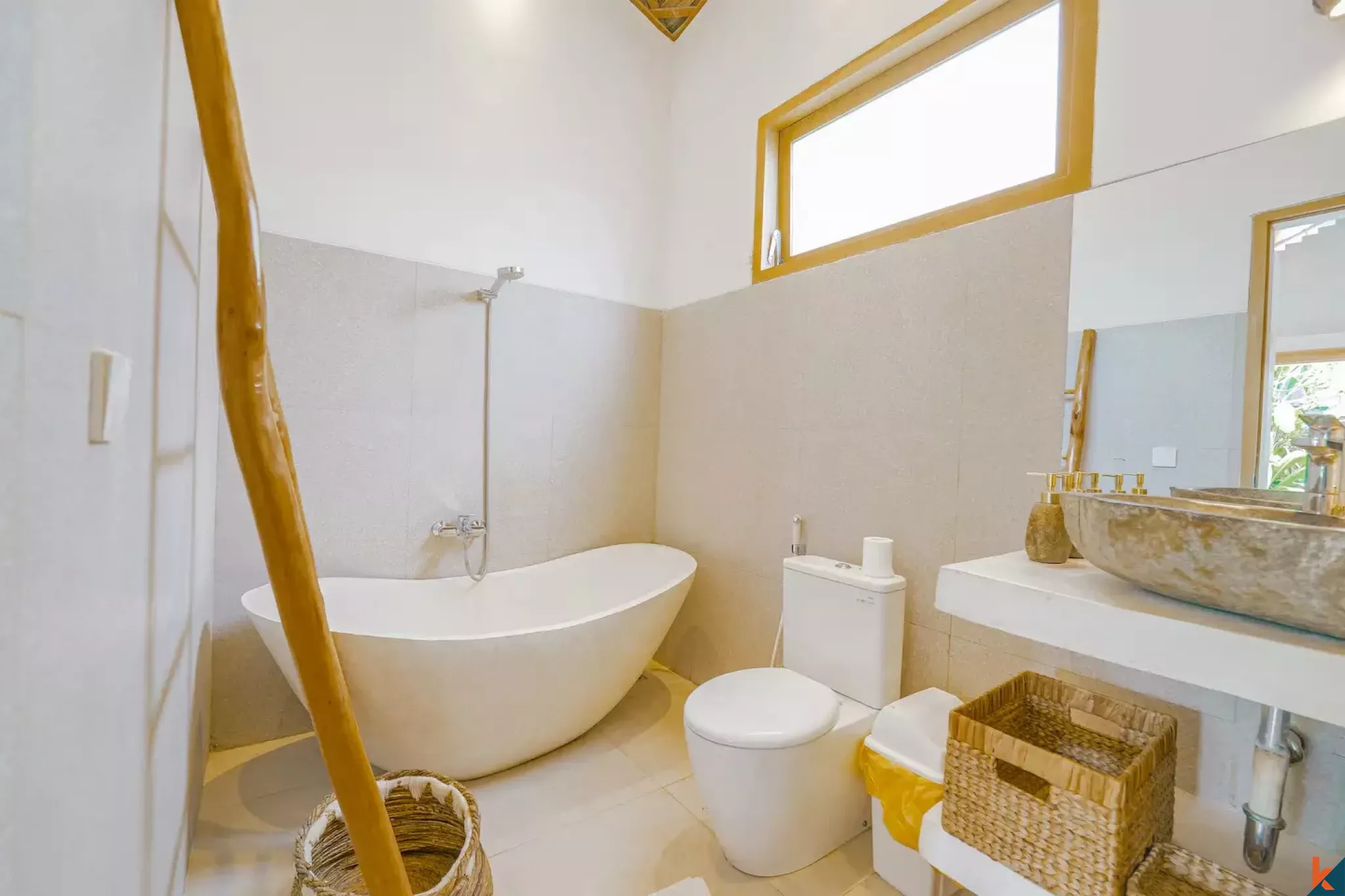 Tropical style three bedroom leasehold villa in Tibubeneng