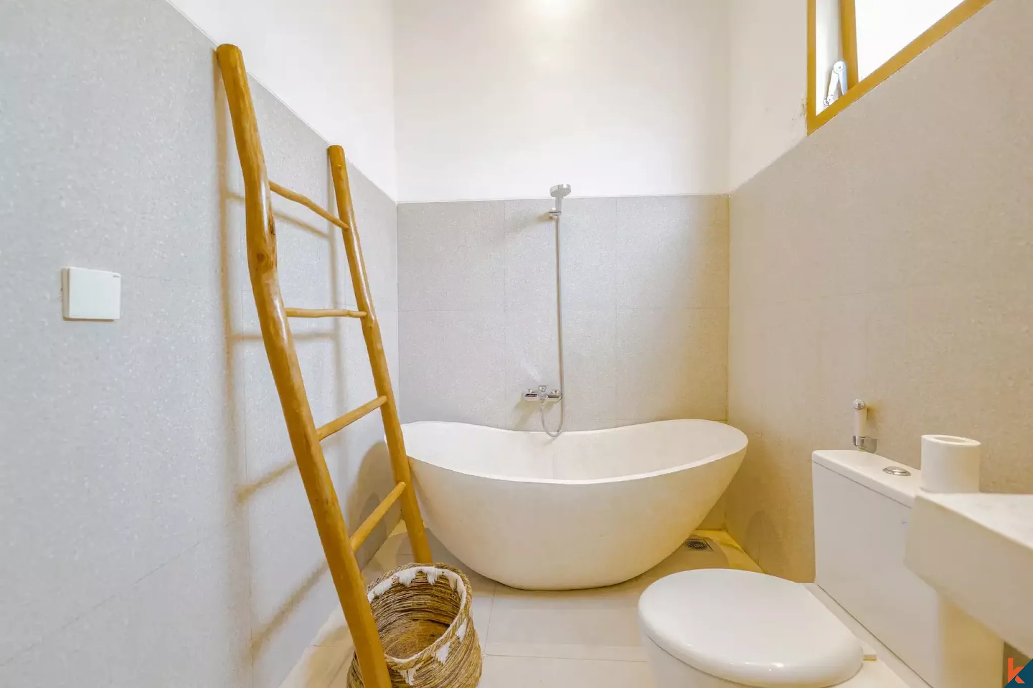 Tropical style three bedroom leasehold villa in Tibubeneng