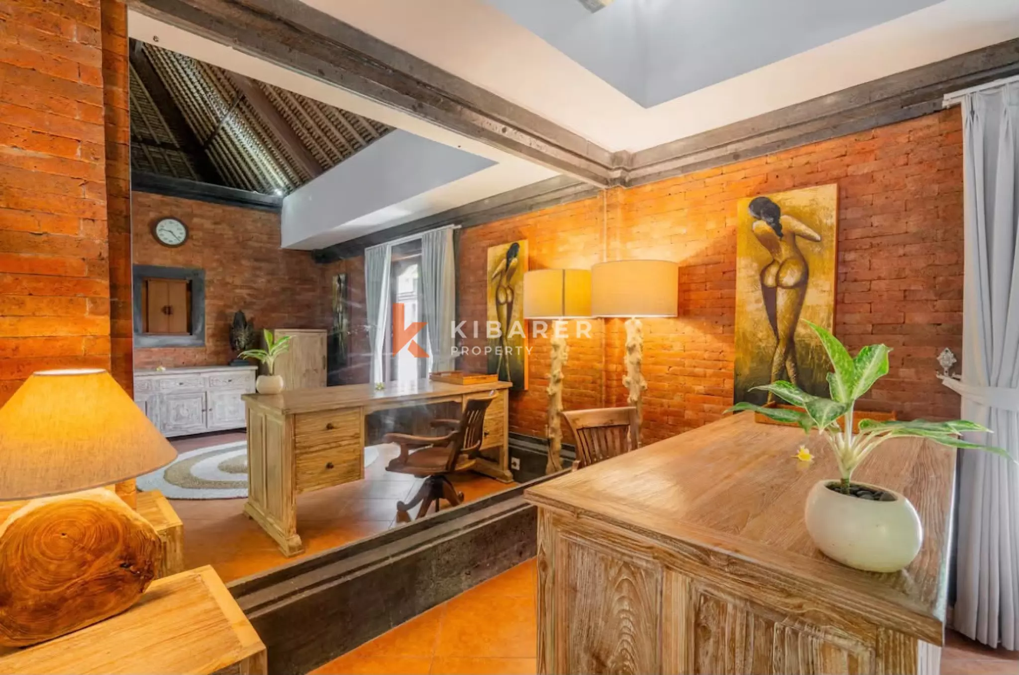 Spacious Tropical Three Bedroom Villa Near Jimbaran