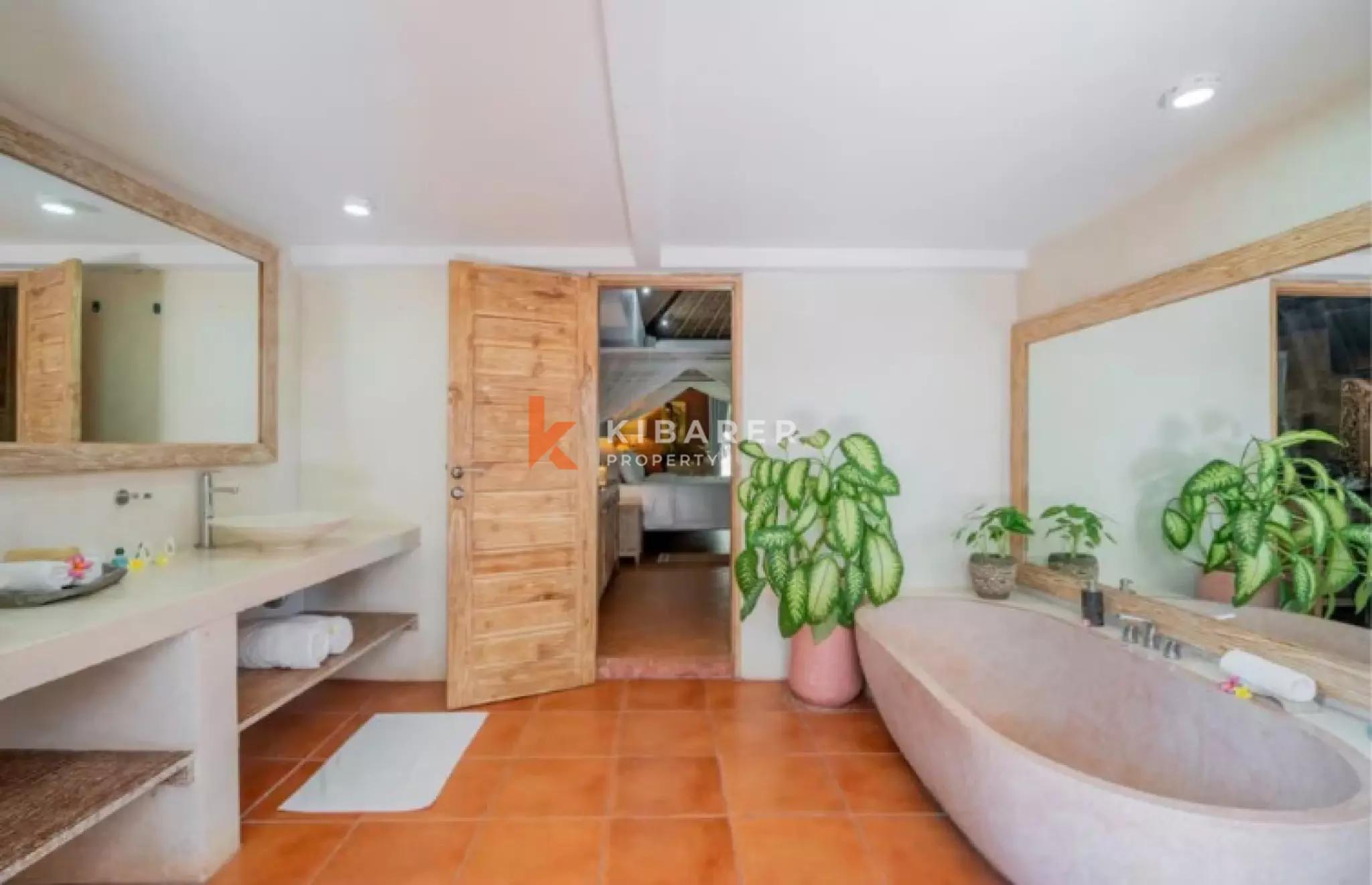 Spacious Tropical Three Bedroom Villa Near Jimbaran