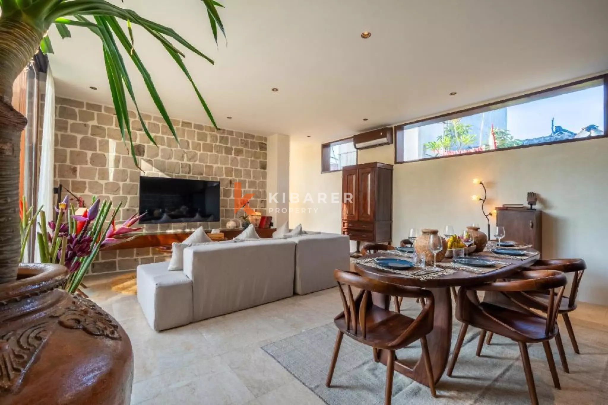 Rustic Luxury Four-Bedroom Villa in Abasan Canggu near Berawa