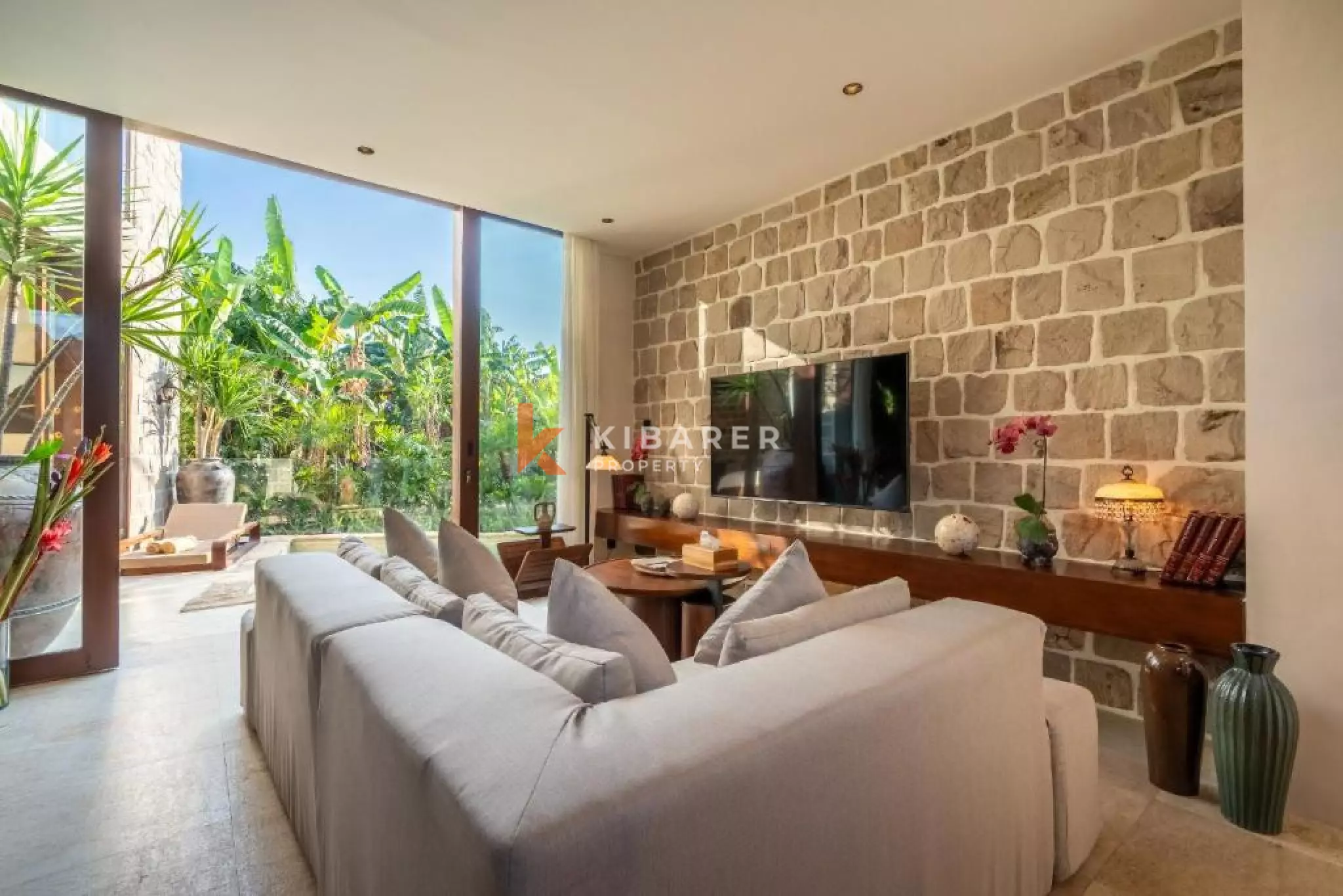 Rustic Luxury Four-Bedroom Villa in Abasan Canggu near Berawa