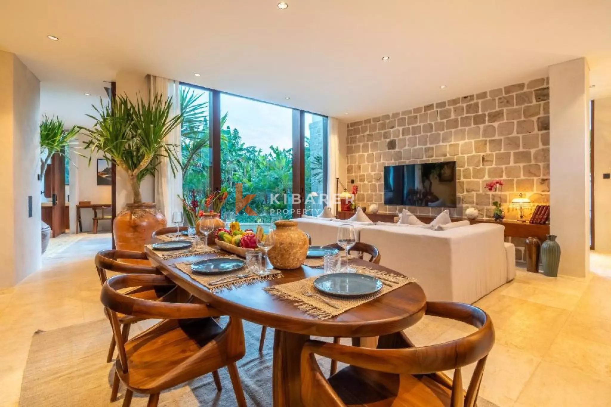 Rustic Luxury Four-Bedroom Villa in Abasan Canggu near Berawa