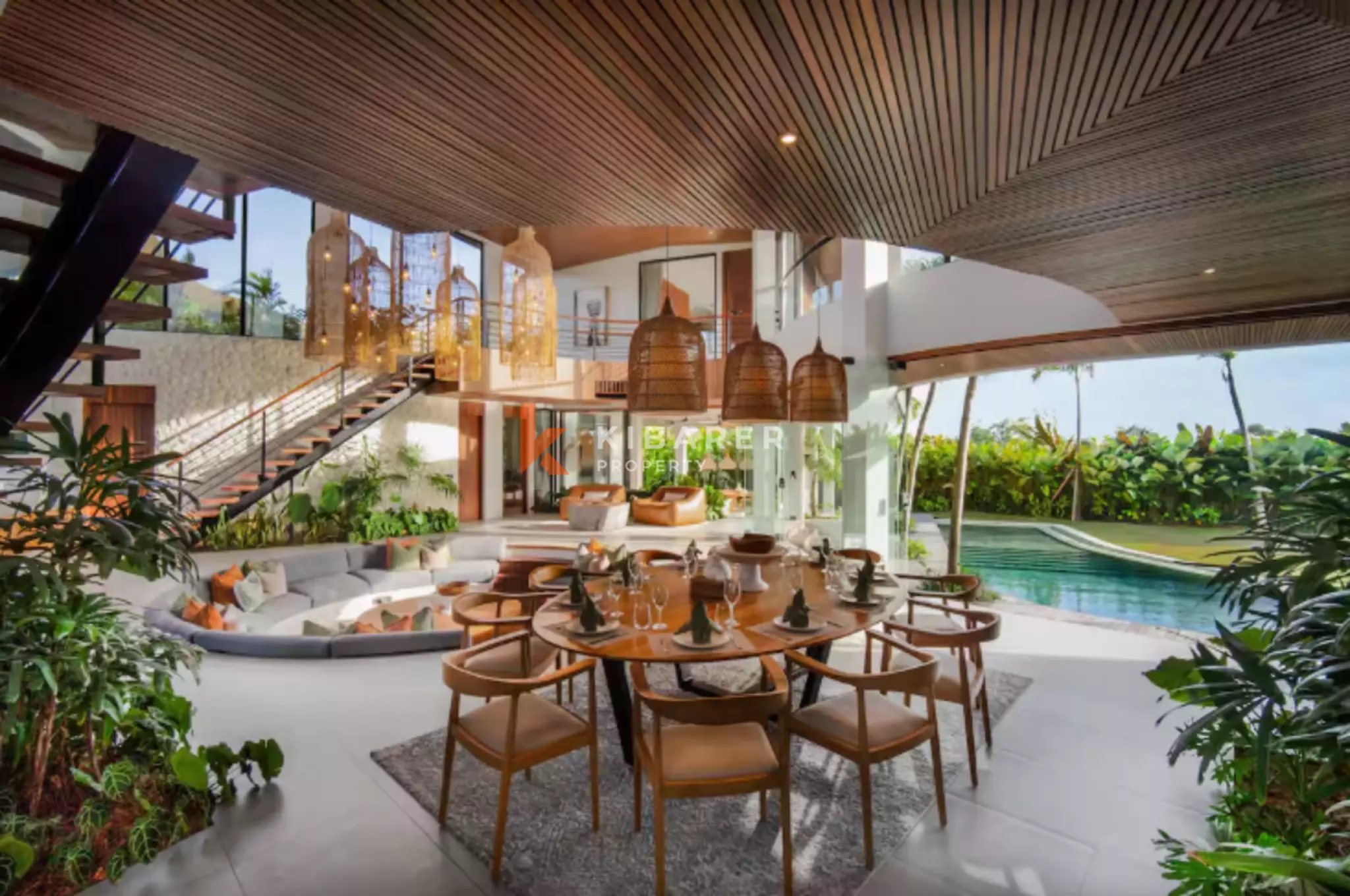 The Emerald Estate – Vila Mewah dengan Lima Kamar Tidur di Tumbak Bayuh