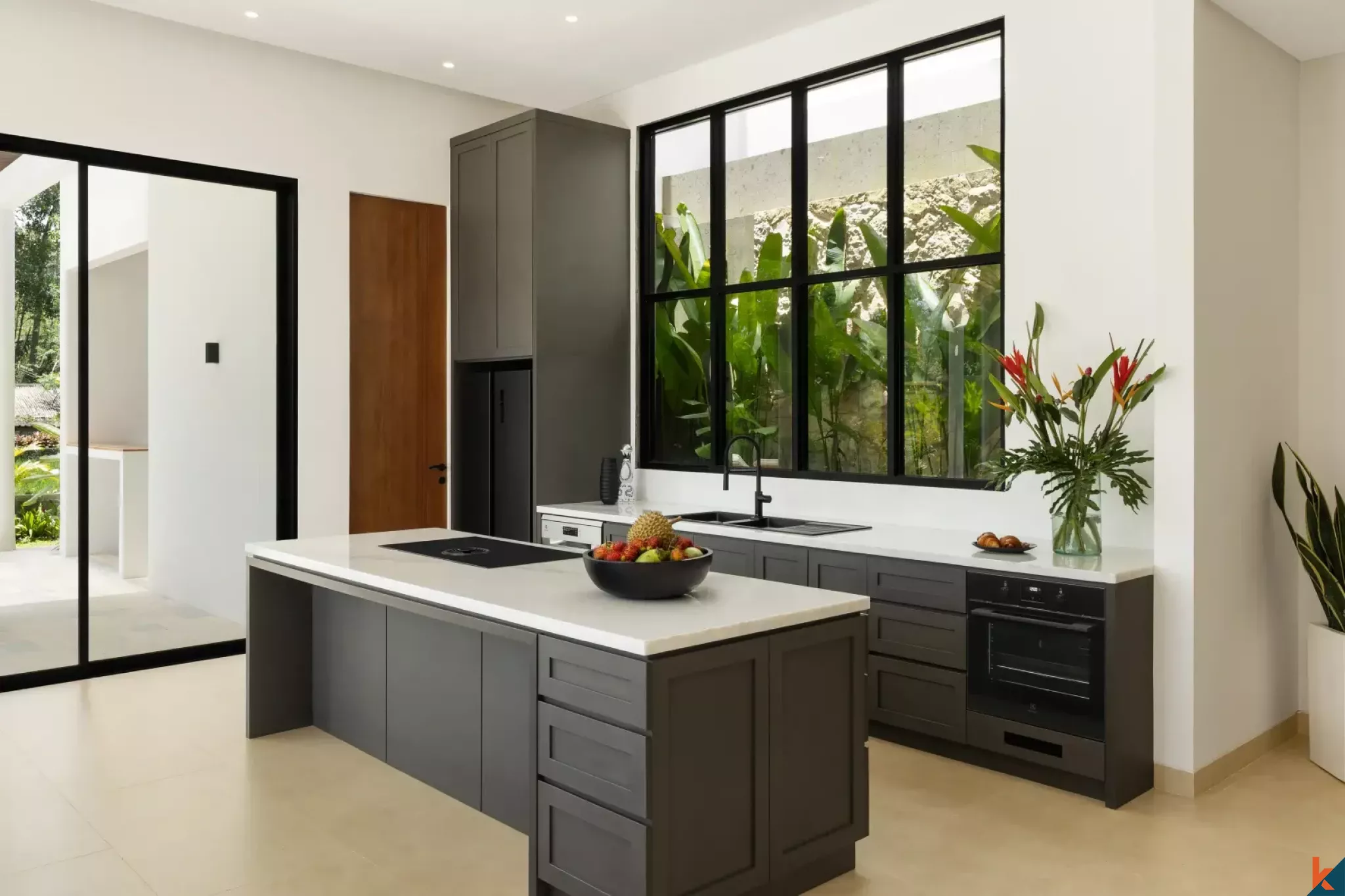 Properti Berkualitas Tinggi Enam Kamar Tidur dengan Hak Sewa Jangka Panjang di Ubud - Singakerta