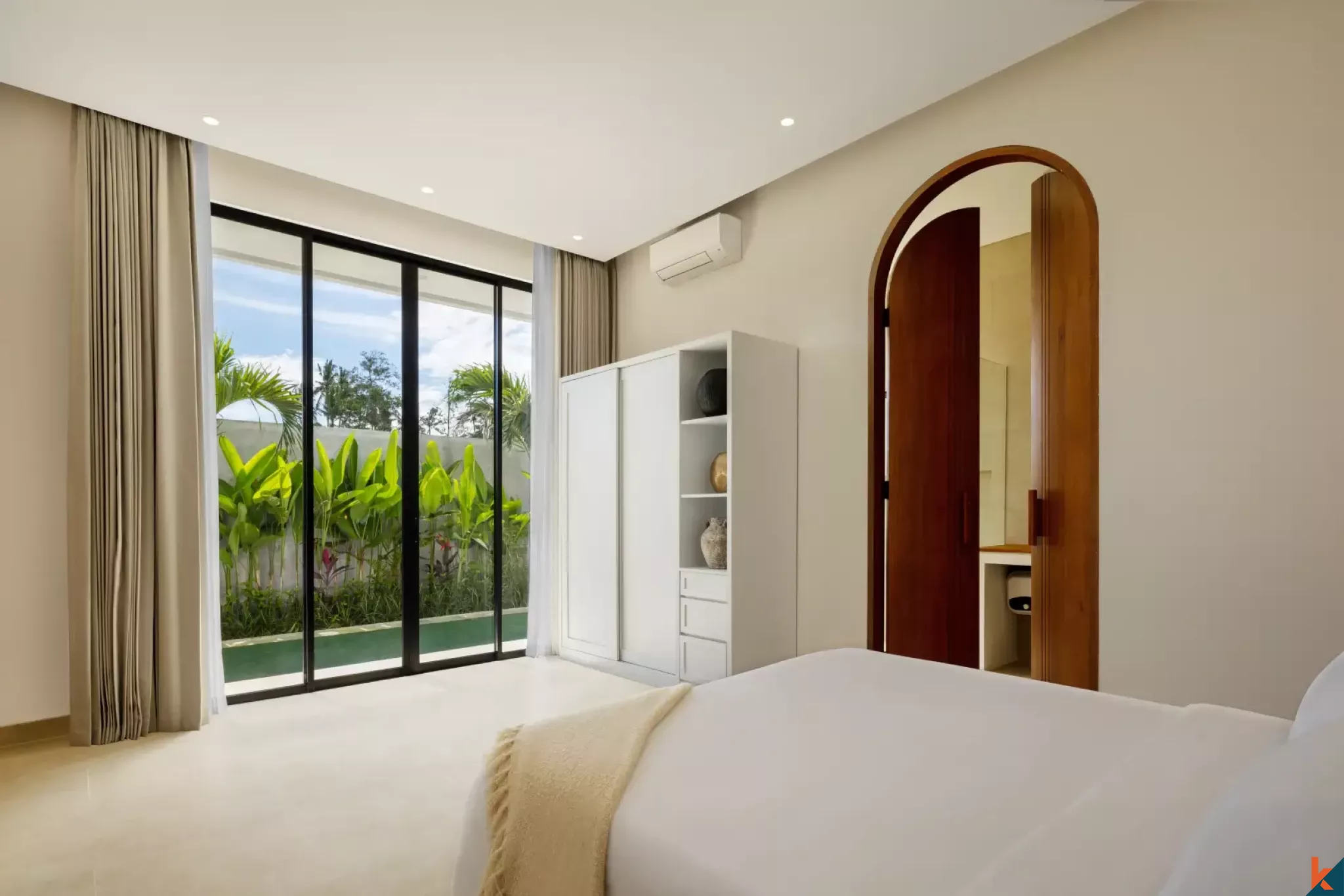 Properti Berkualitas Tinggi Enam Kamar Tidur dengan Hak Sewa Jangka Panjang di Ubud - Singakerta