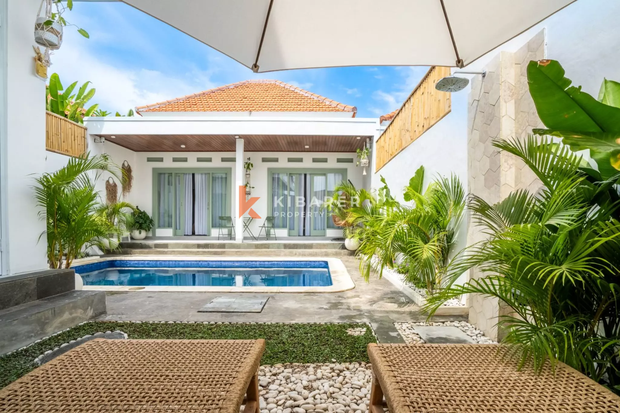 Beachside Two Bedroom Villa with Enclosed Living in Munggu