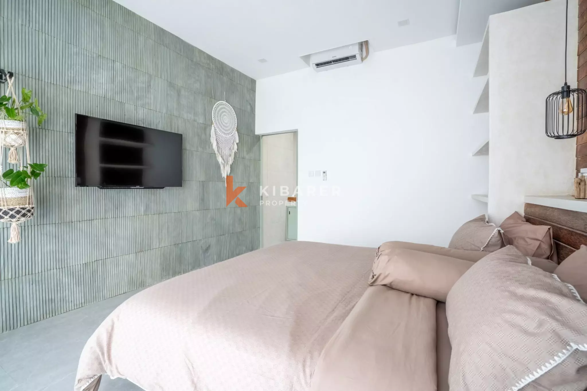 Beachside Two Bedroom Villa with Enclosed Living in Munggu