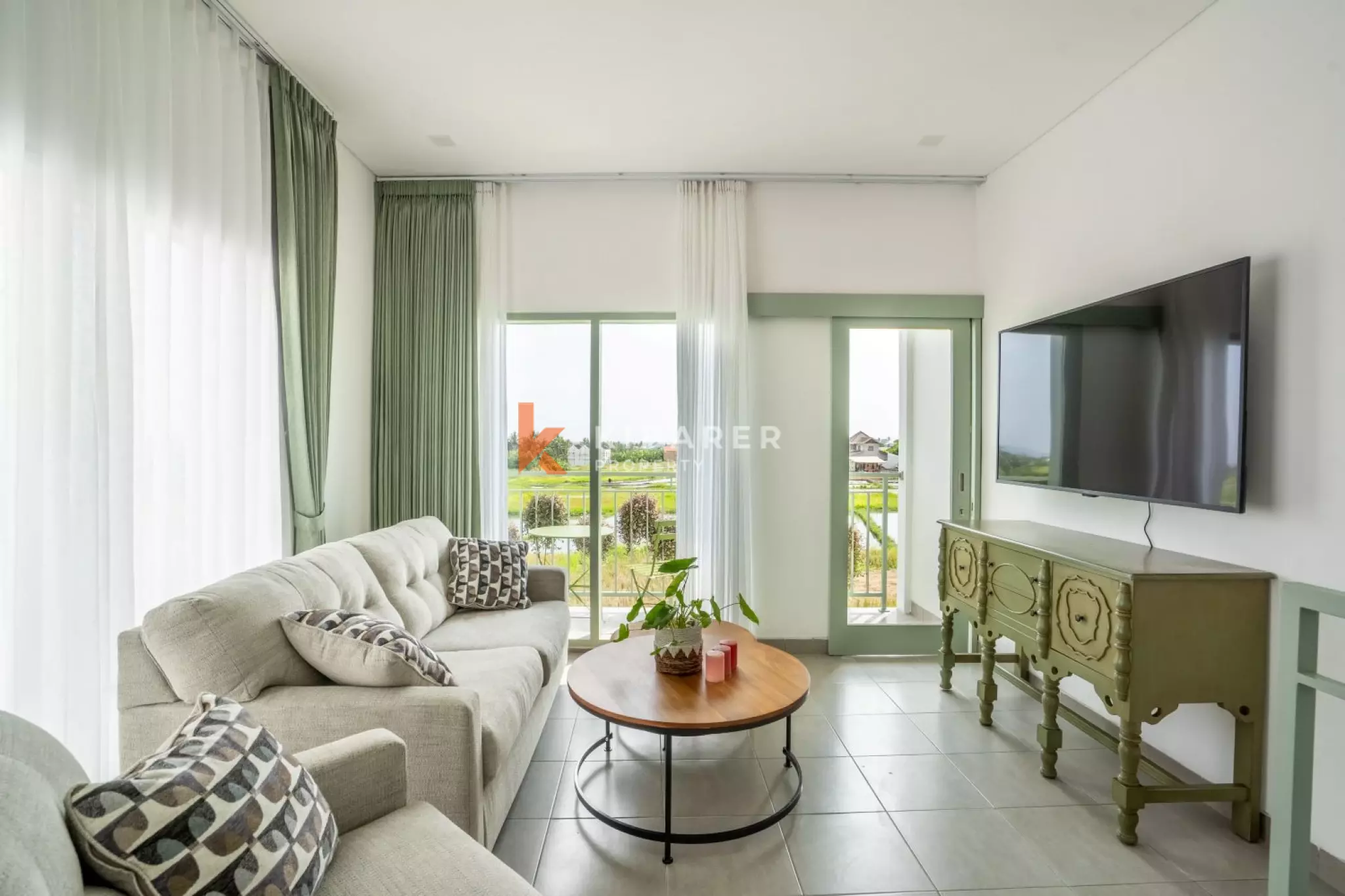 Beachside Two Bedroom Villa with Enclosed Living in Munggu