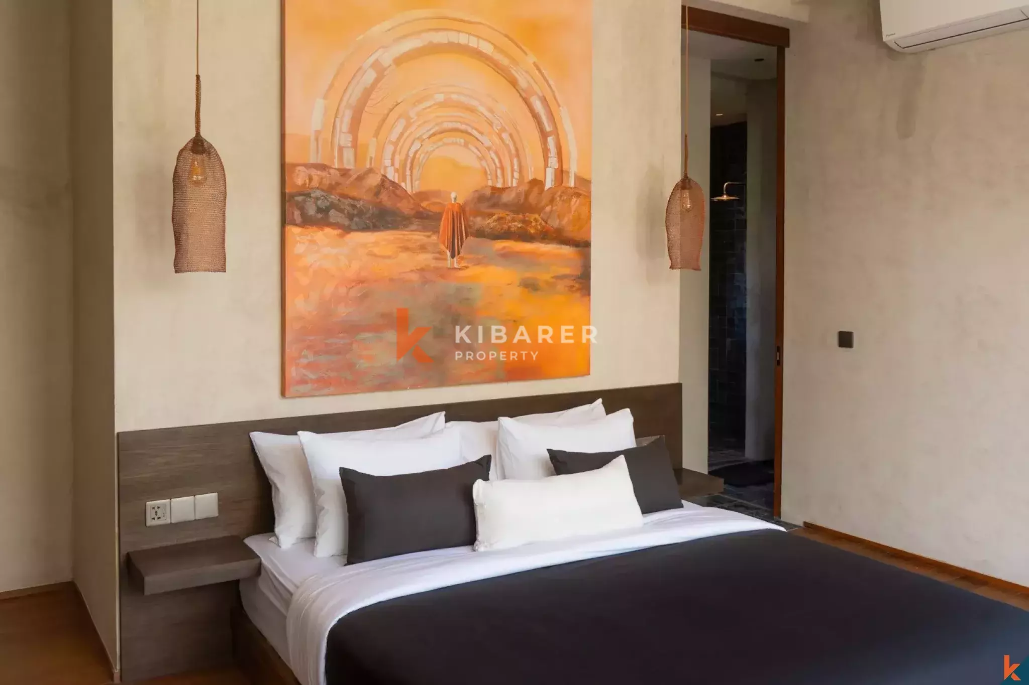 Magnificent Six-Bedroom Private Villa Near Nyanyi Beach