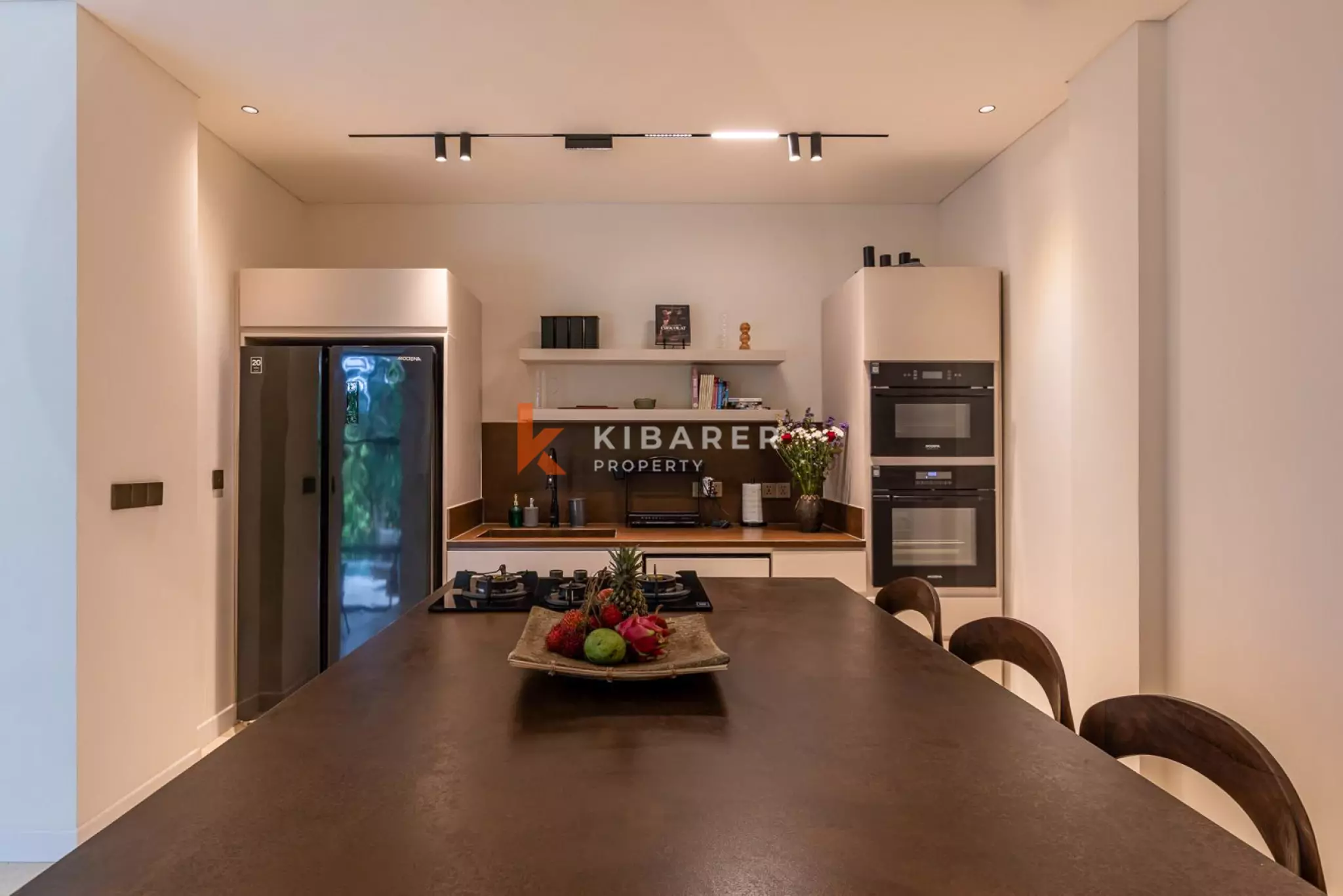 Sophisticated Five-Bedroom Private Villa with Pool in Nyanyi